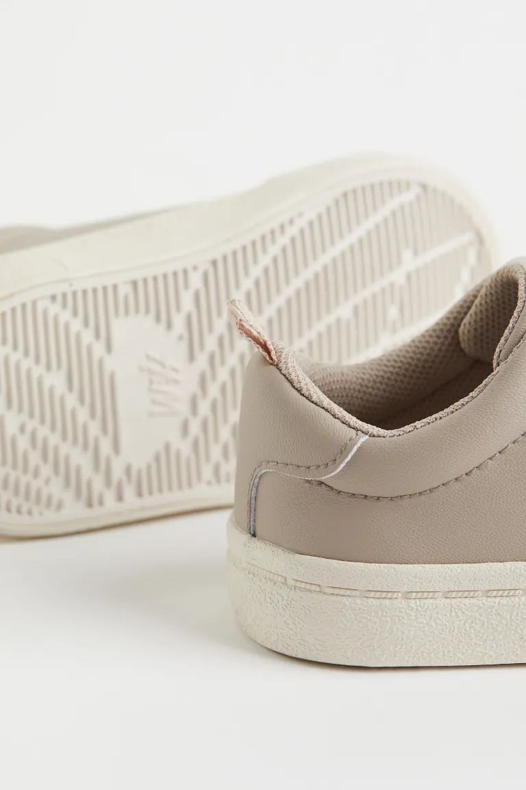 Sneakers | H&M (US + CA)