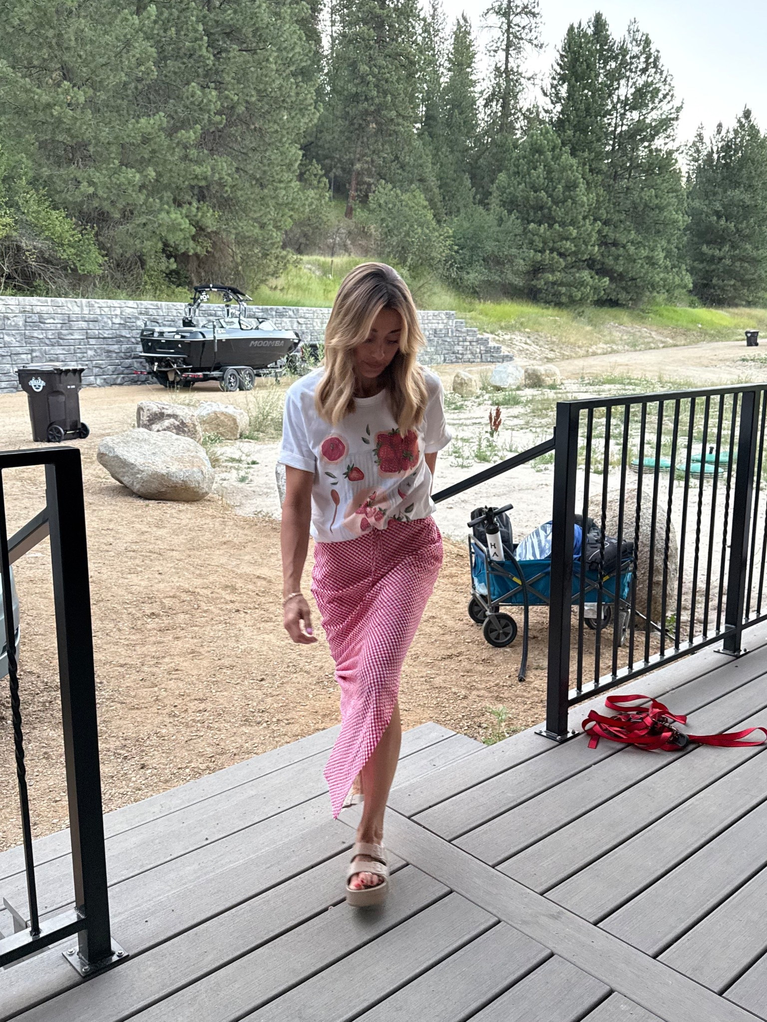 Graphic tees that are perfect for summer 🍓🍰☀️🩷

#LTKPetite #LTKStyleTip #LTKSeasonal