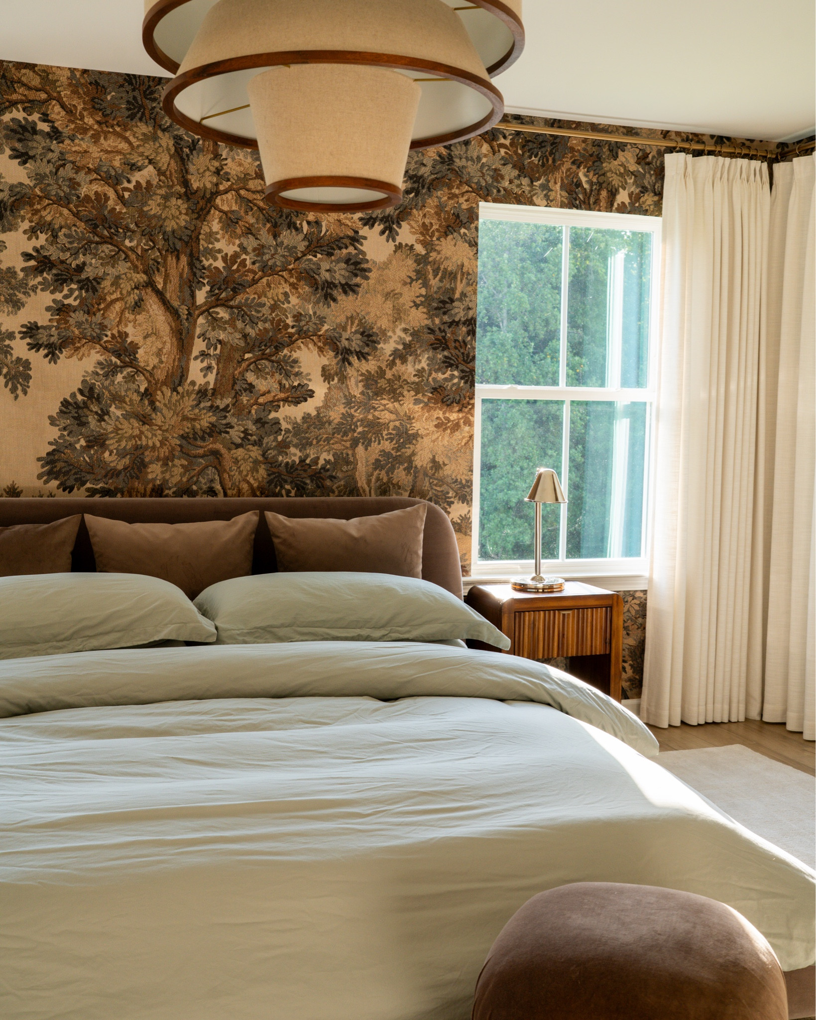 current bedding: 100% cotton 4 piece sheet set in ivory & 3 piece duvet cover set in green mist 🐑☁️🌱🐚


#LTKSaleAlert #LTKHome