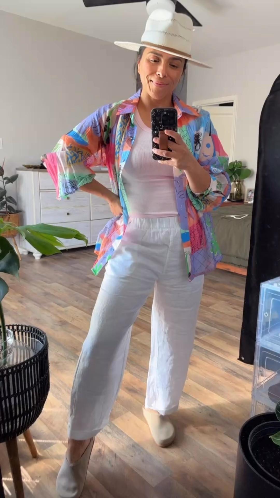 @rothys clogs that I live in 24/7 and the linen pats I’ll be wearing all Spring and summer ☀️ 




Linen pants
Quince pants 
Rothy’s clogs 
Spring outfits 2026
Vacation outfits  

#LTKMothersDay #LTKTravel #LTKOver40