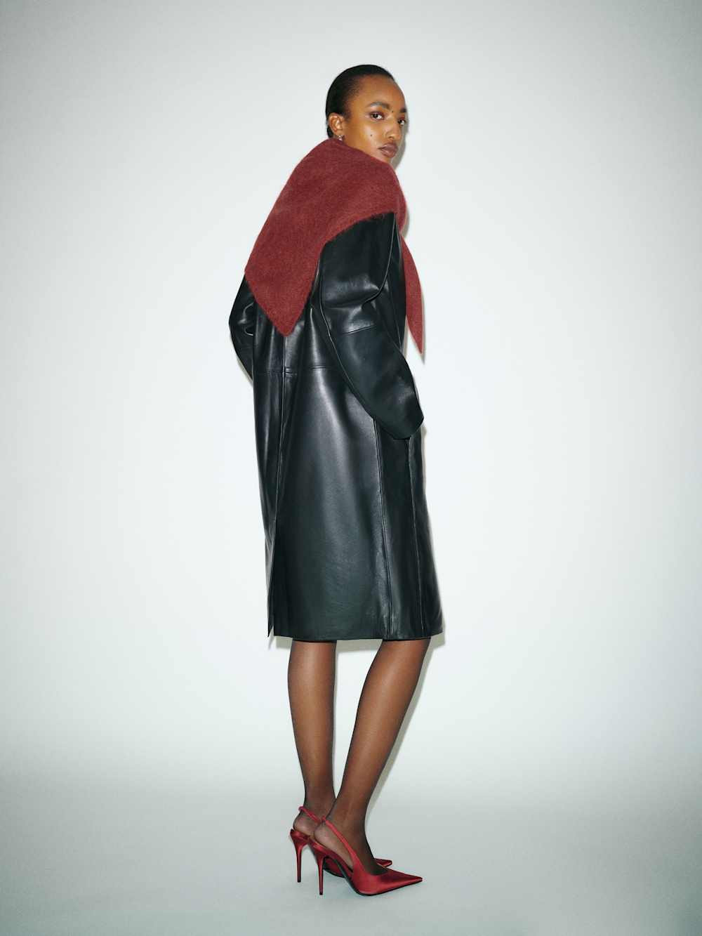 Emma Cashmere Alpaca Triangle Scarf | Reformation (Global)