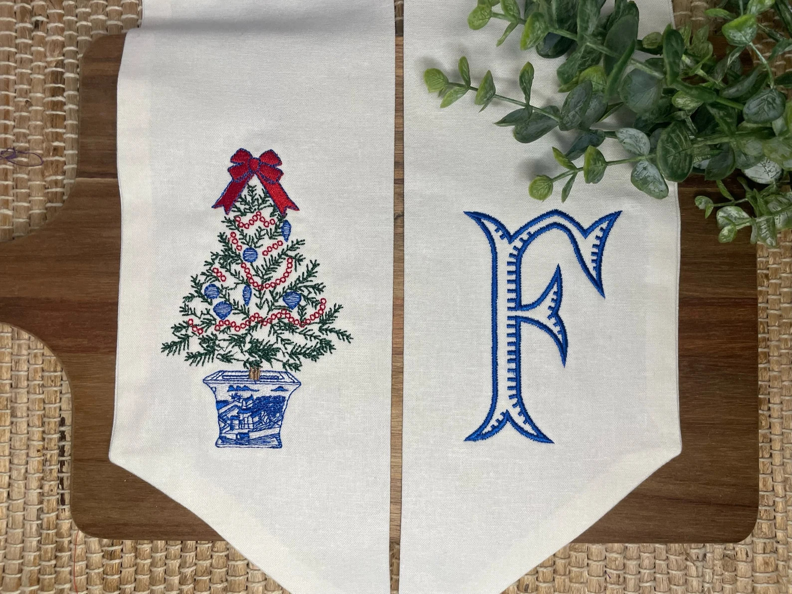 Chinoiserie Christmas Tree Wreath Sash - Etsy | Etsy (US)