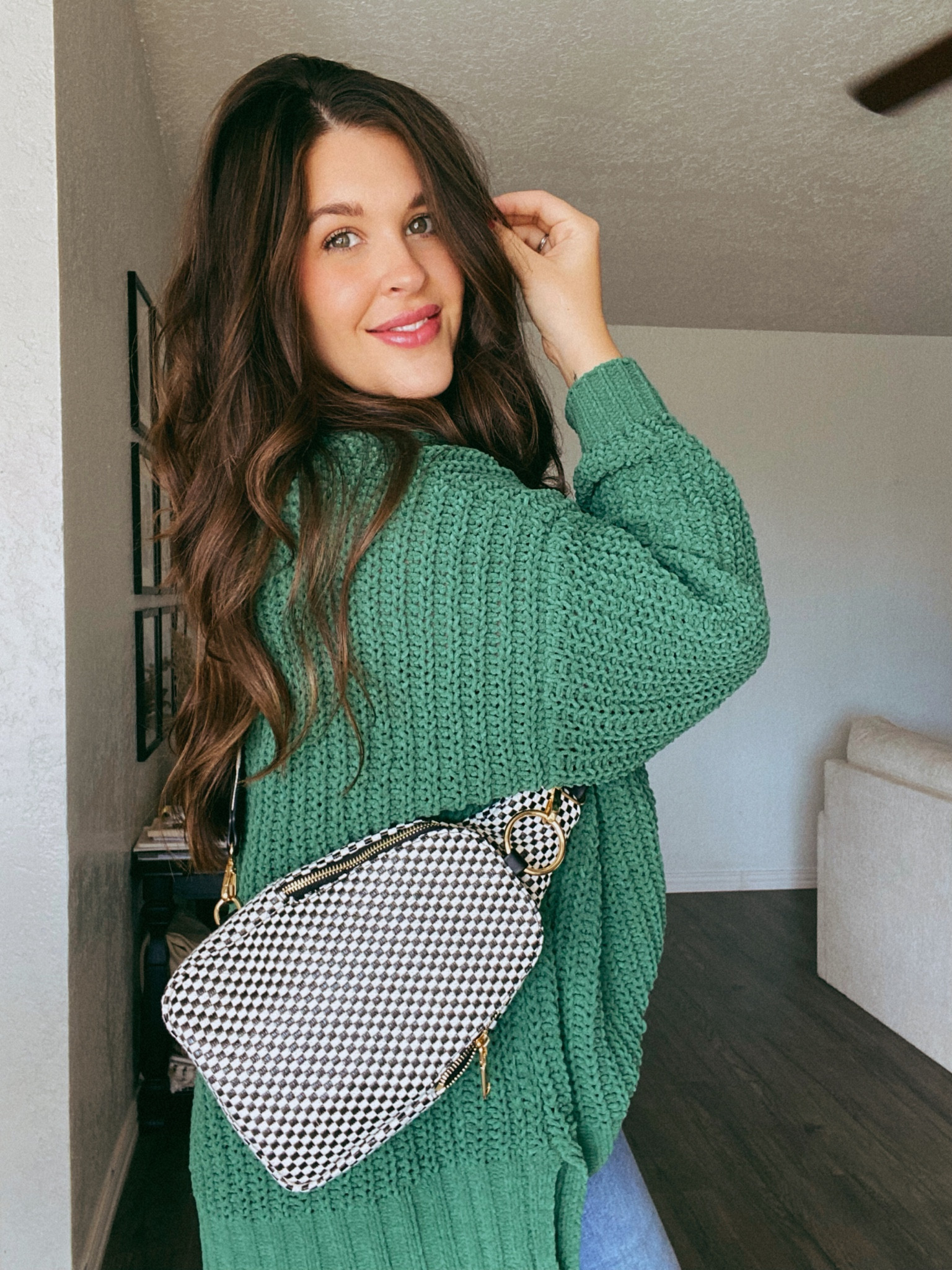 This sweater is on major sale, I have it in two colors! Probably going for a third😜 

#LTKunder50 #LTKsalealert #LTKitbag