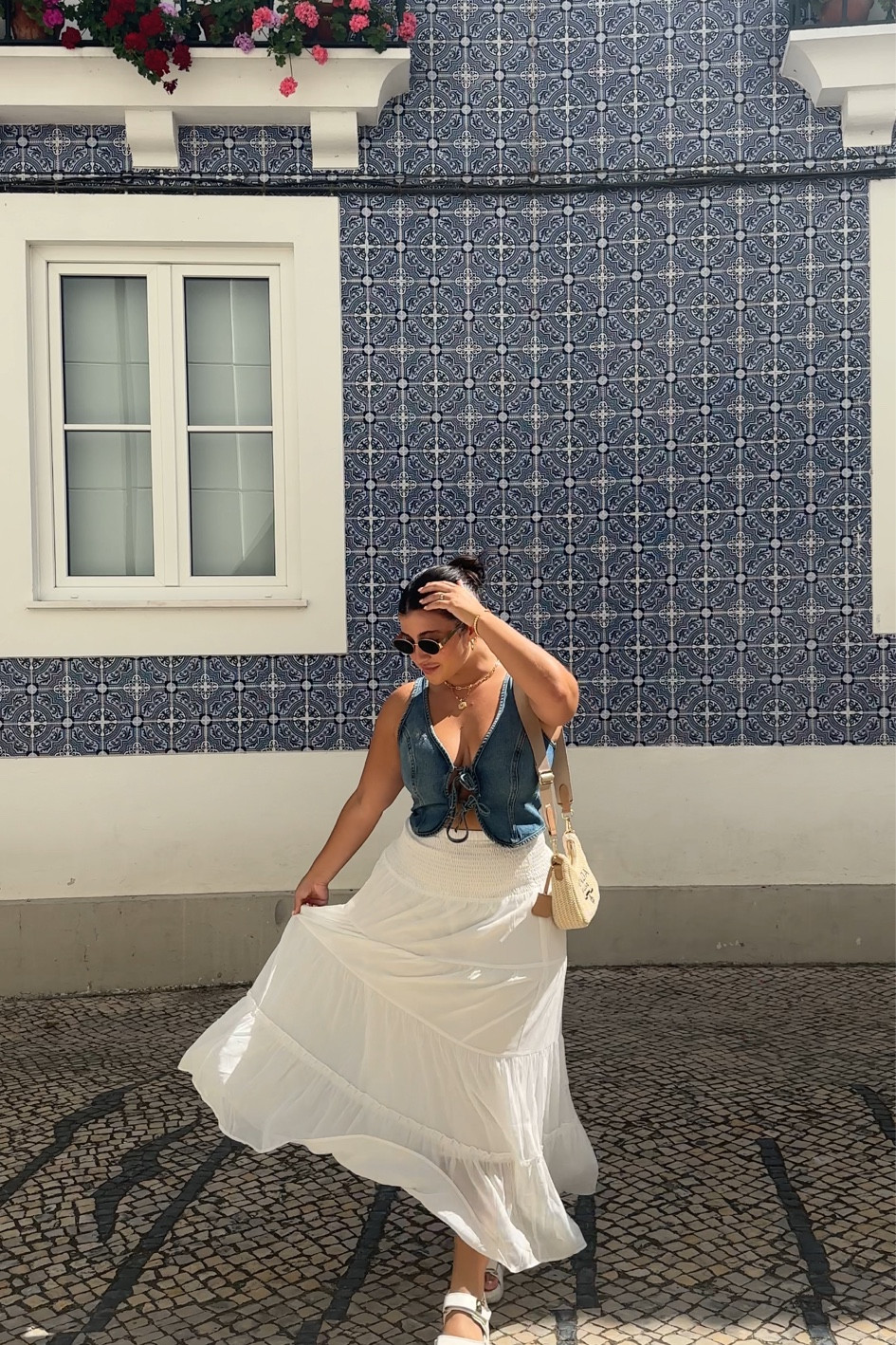 📍Averio, Portugal OOTD 

#eurosummer #ootd 

#LTKSeasonal #LTKMidsize #LTKTravel