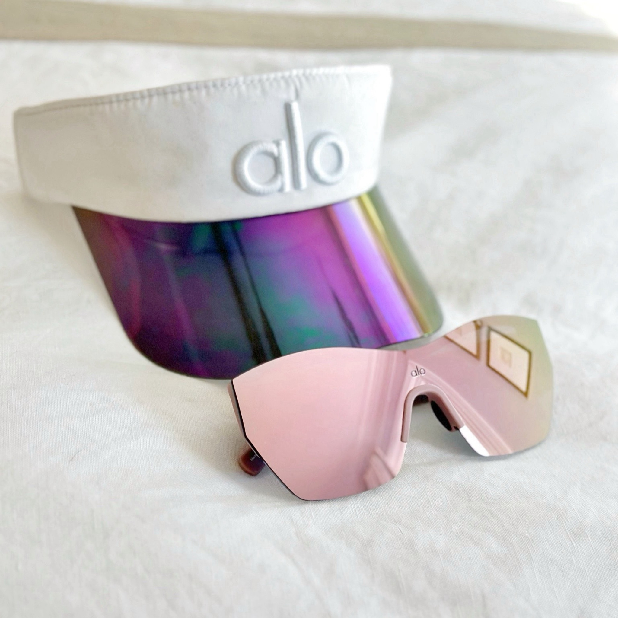 Better photo of the Alo visor that’s finally BACK IN STOCK in white!




Alo yoga, fitness, tennis, golf, sunglasses

#LTKfindsunder100 #LTKfitness