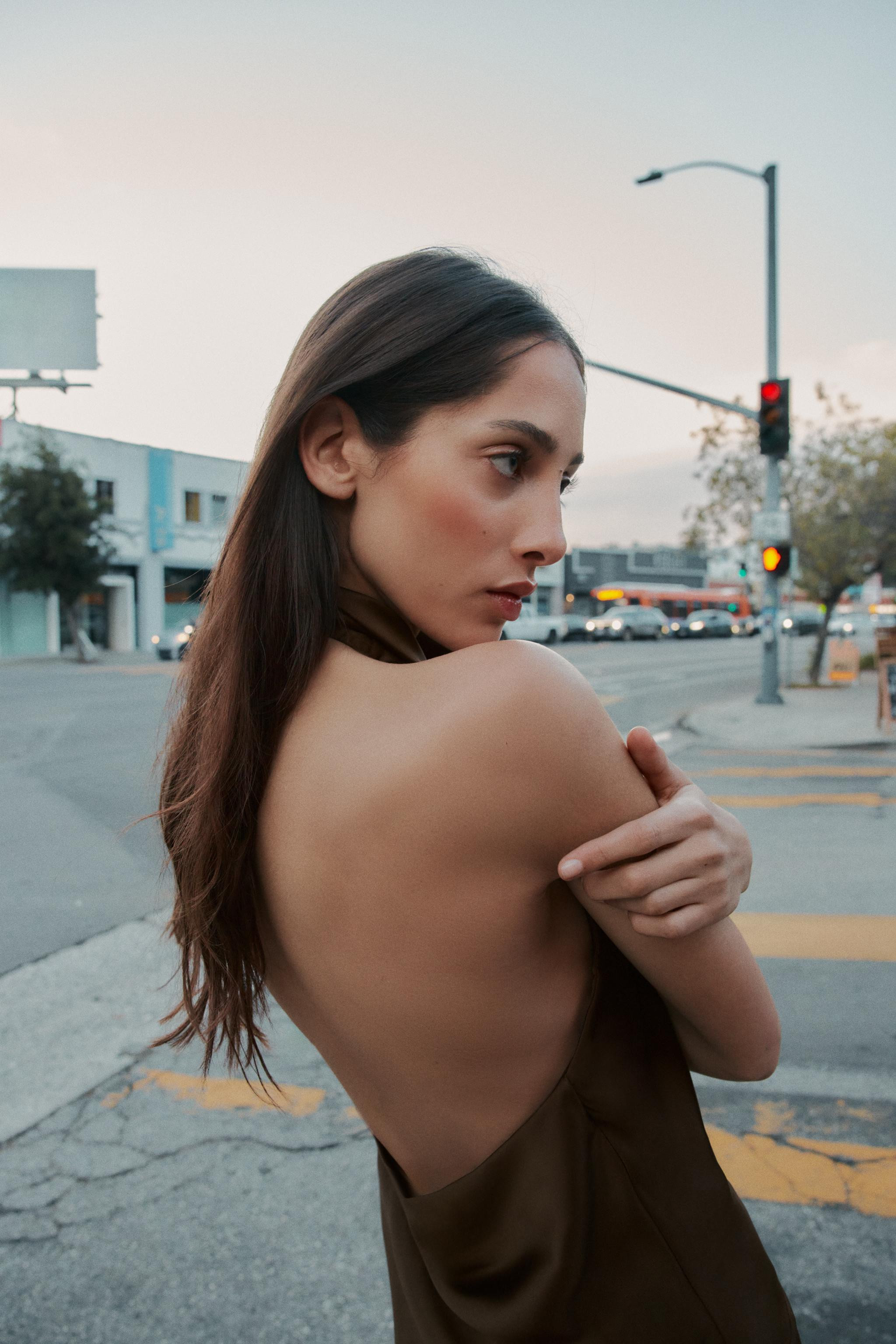 SATIN EFFECT HALTER TOP | Zara US