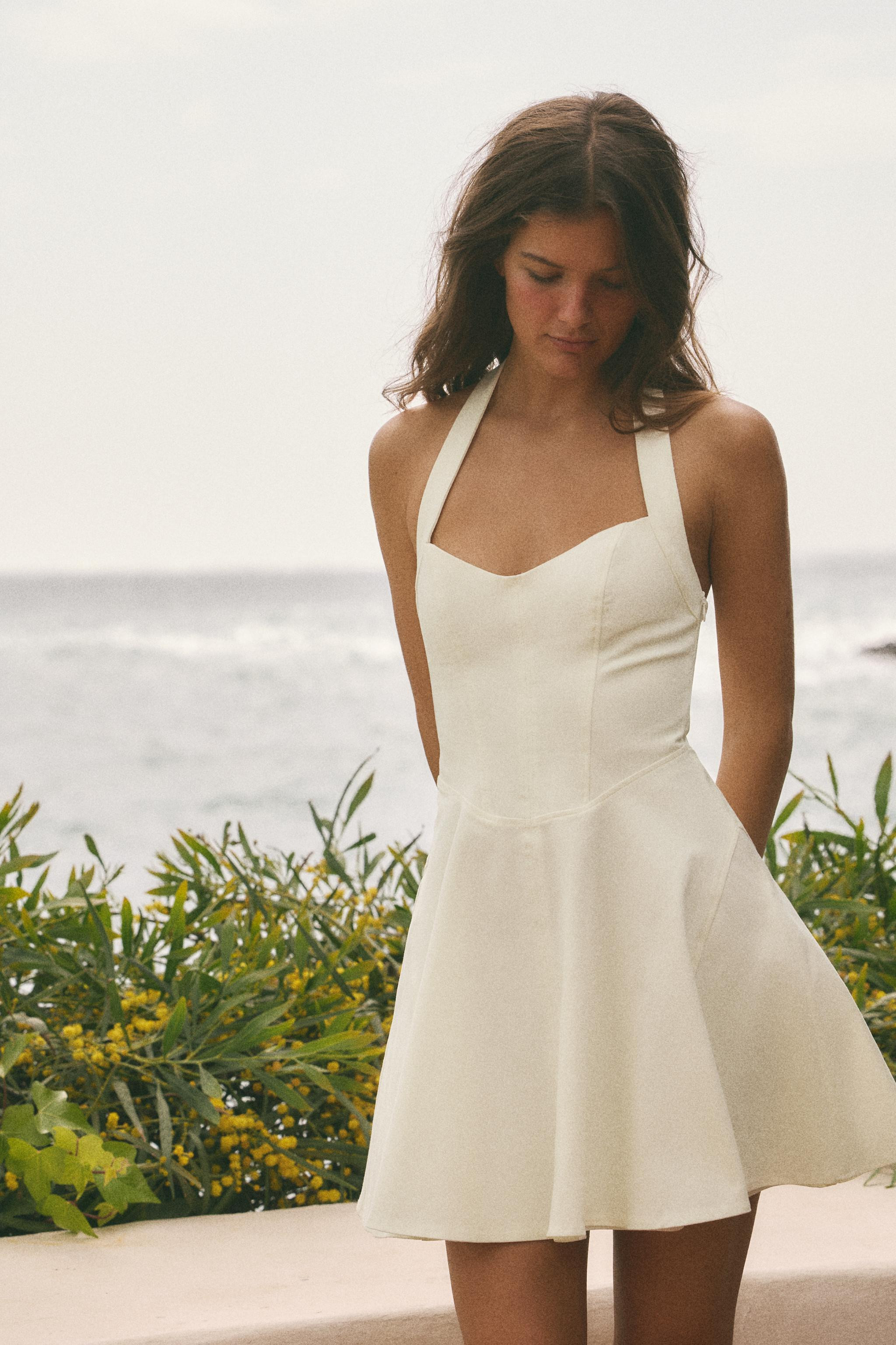 HALTER NECK FLARE DRESS | Zara UK