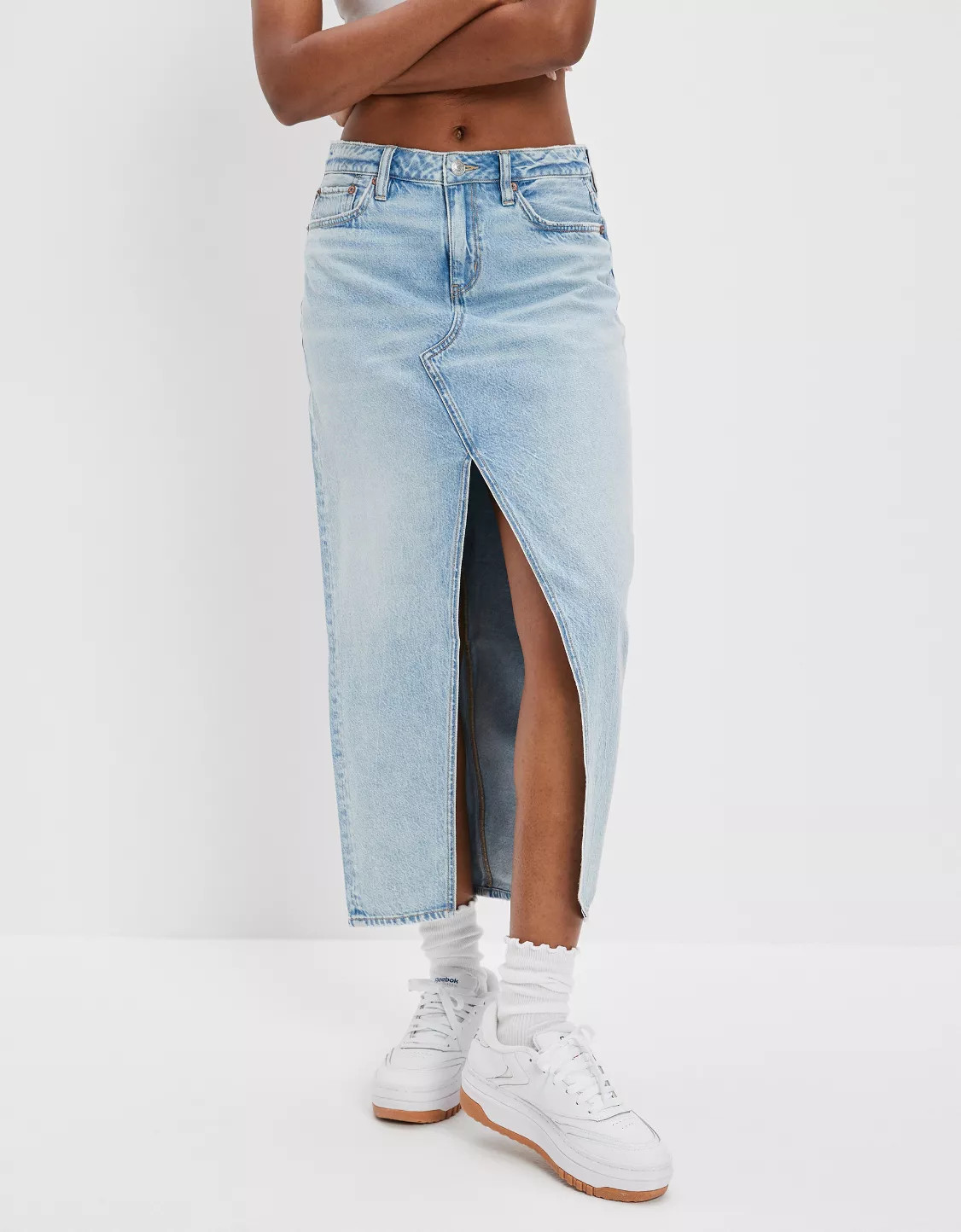 AE Dreamy Drape Low-Rise Denim Maxi Skirt | American Eagle Outfitters (US & CA)