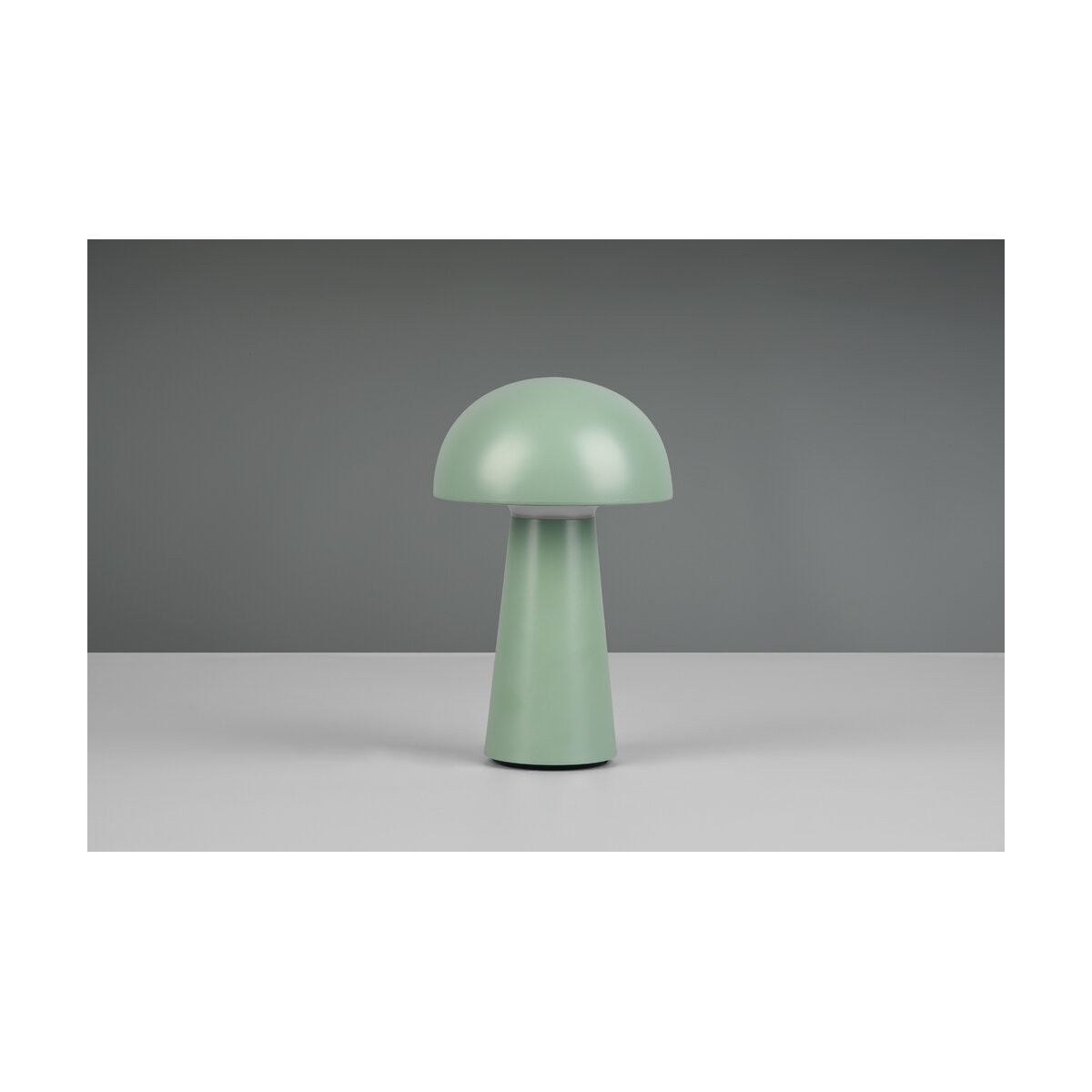 Lampe portable en plastique vert pistache 21,5 x 13,6 cm Lennon - Trio Lighting | The Cool Republic - Reward Style