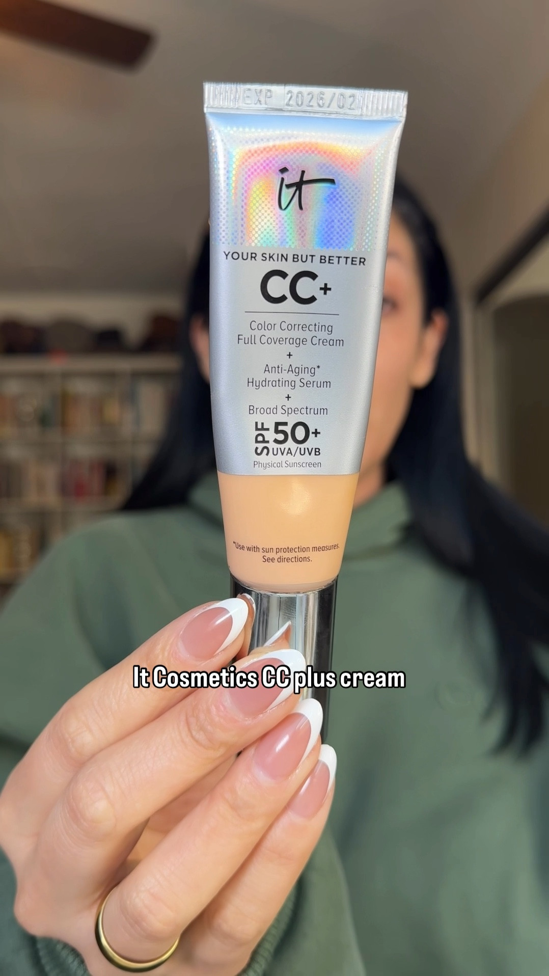 This new foundation brush from IT Cosmetics might be the most unique tool I’ve used in a while… and yes, it actually works.
I tested it with their OG CC+ Cream and the blend is chef’s kiss.

✔️ Spatula meets brush
✔️ Applies + blends seamlessly
✔️ No streaks, no caking
✔️ Works with CC cream, foundation & more

IT Cosmetics foundation brush, airbrush spatula brush, how to use spatula brush, cc+ cream application, foundation brush tutorial, streak-free foundation brush, IT Cosmetics brush review, new makeup tools 2025, best brush for cc cream, flawless base routine, makeup tool demo, how to blend foundation, hybrid brush tutorial, makeup spatula brush, beauty brush innovation