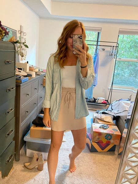 summer outfit, travel outfit, summer style, athleisure, scoop hem skirt, athleisure skirt, casual outfit, date night outfit, date night, chambray top, neutral outfit, 

#LTKActive #LTKStyleTip #LTKFitness