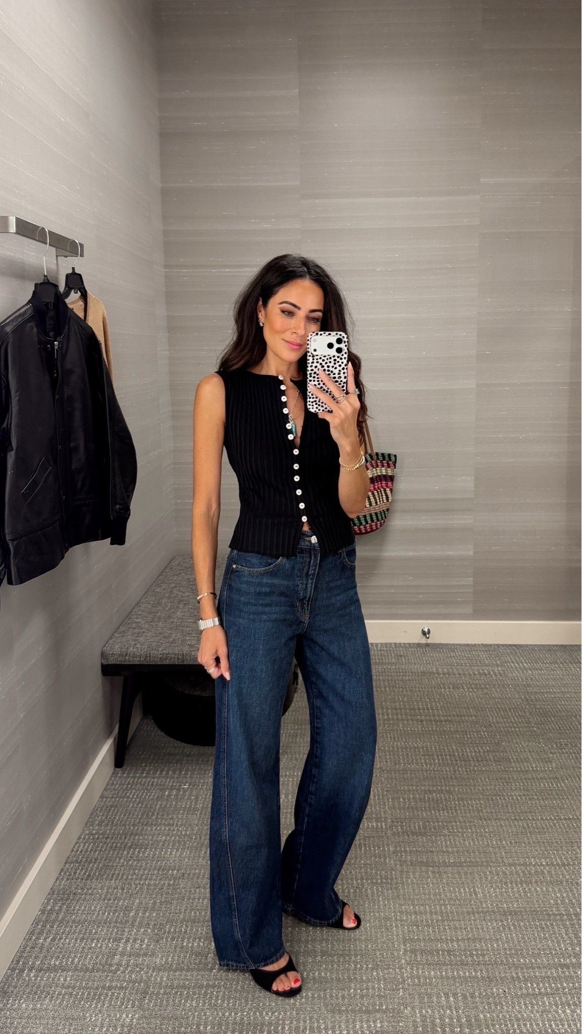 This entire look is on sale!! Love these! High rise, also crazy flattering and super clean wash! I sized down, runs big 24
Top XS




Sale, denim, style

#LTKSaleAlert #LTKSeasonal #LTKOver40