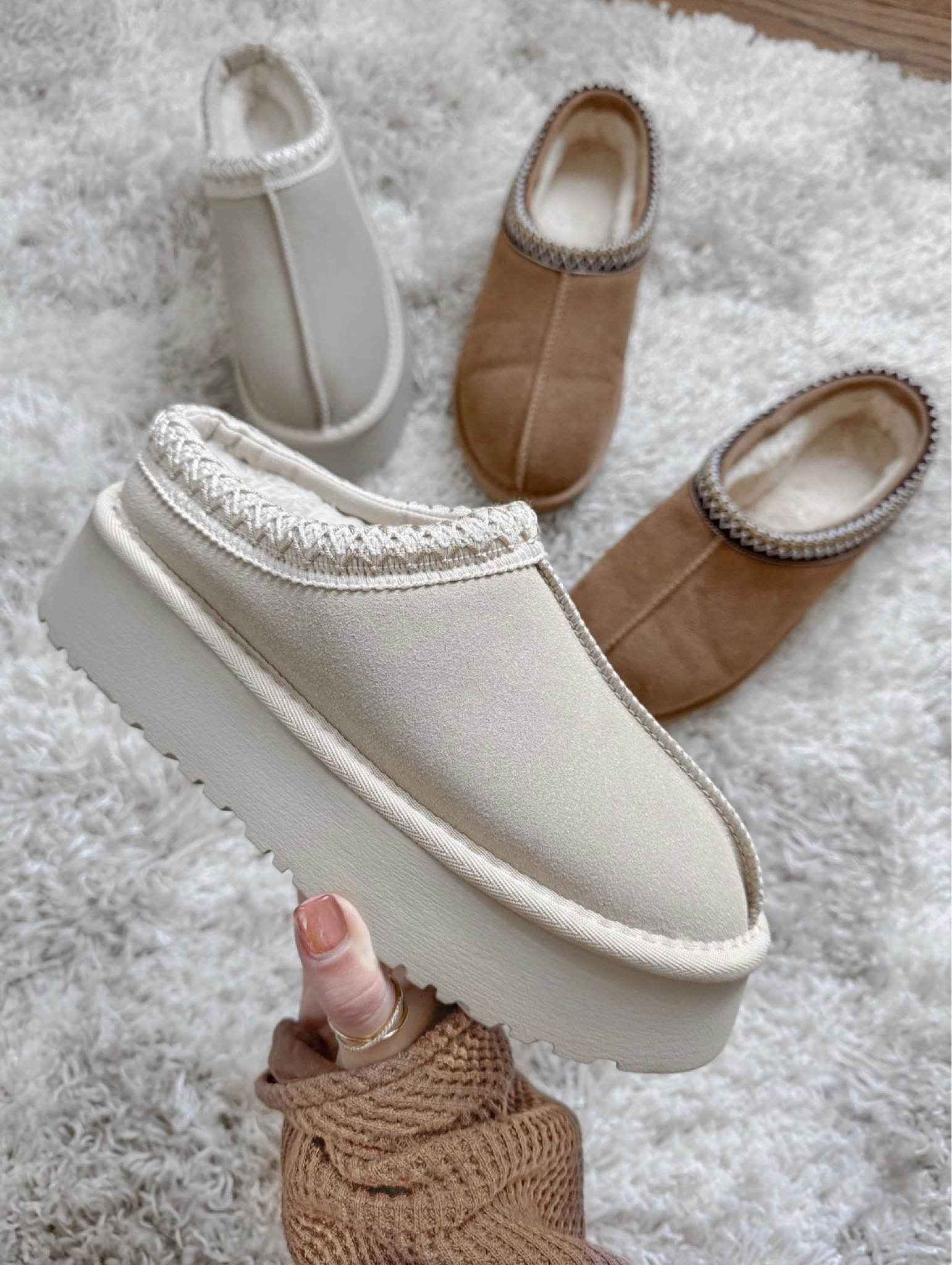 Ugg Tasman slippers dupe from Amazon 

Amazon finds, Ugg dupe, Tasman slippers, platform slippers 

#LTKSeasonal #LTKHoliday #LTKGiftGuide