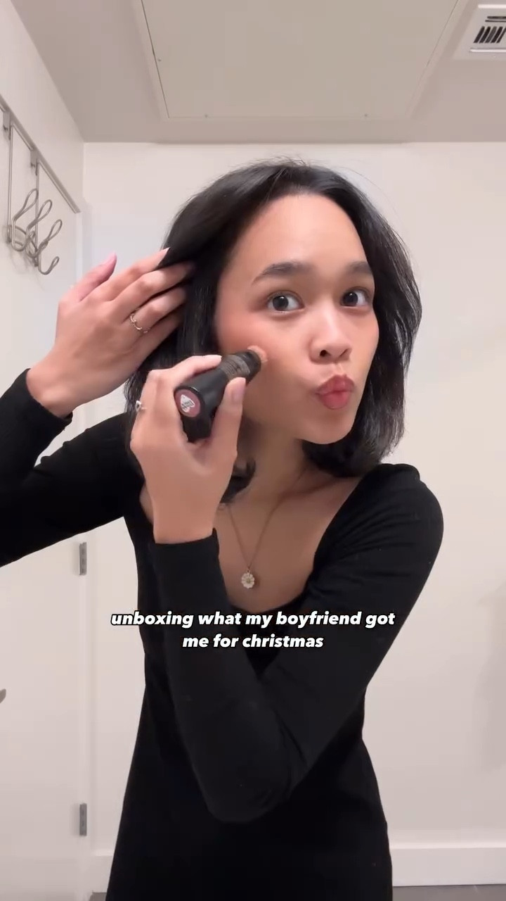 My fav everyday makeup look!


#makeup #mascara #blush #nudestix #lashnextdoor #unboxing #gift #christmaspresents #boyfriend #girlfriend #eyeshadow #lipgloss #lipliner #makeuptutorial #easymakeup #simplemakeup #lipstick #relationship

#LTKBeauty #LTKU #LTKStyleTip