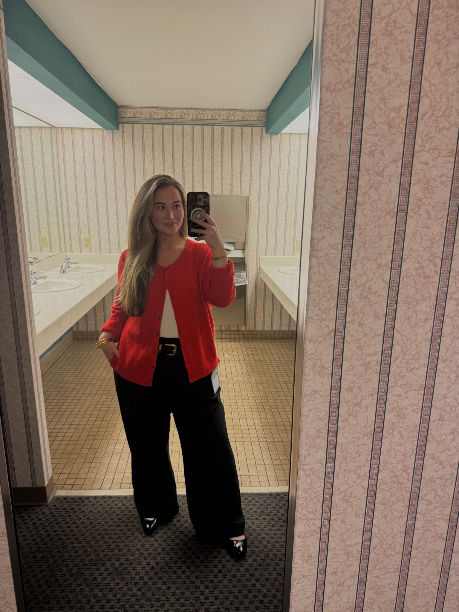 I am hereby declaring that red is a neutral color!

#LTKFindsUnder100 #LTKFindsUnder50 #LTKMidsize