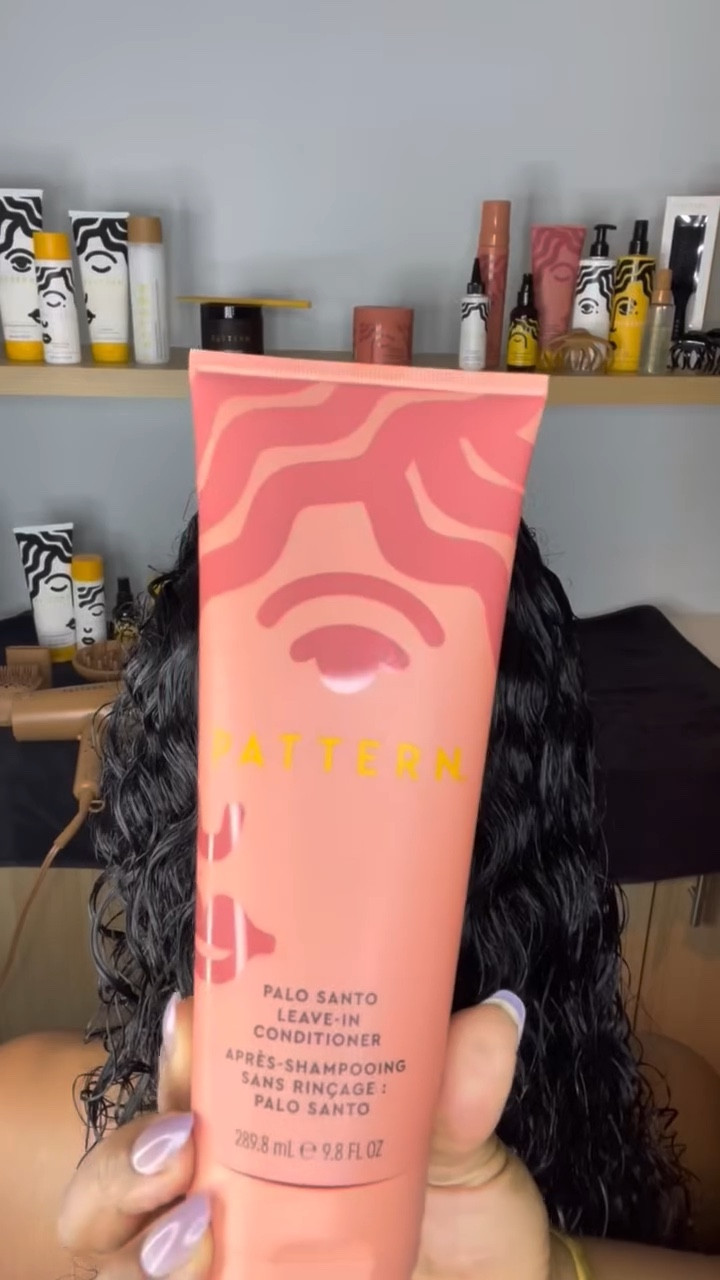 So much fun Styling my beautiful client @mallygxoxo hair using @patternbeauty products!! 

#hair #hairstylist #internationalhairstylist #internationalbusinessowner #patternbeauty #curlyhair #naturalcurls #hydratedhair #healthycurls #palosantostylingcream #patternbeautyblowdryer #patternbeautyleavinconditioner #jojobaoil #celebrityhairstylist #healthyhair #healthyhairtips