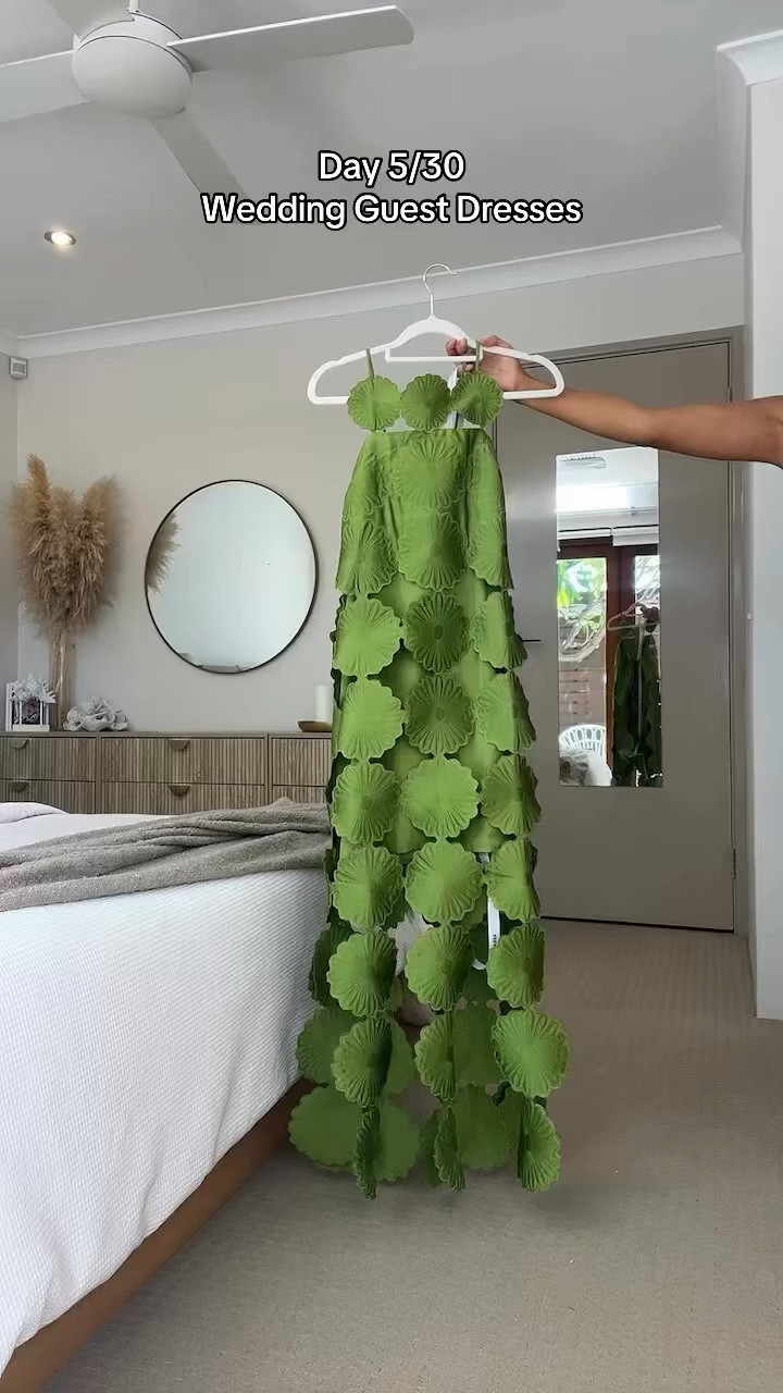 Day 4/30: Wedding Guest Dress Inspo 💚✨

Obsessed with this cutwork floral midi! Would you wear this? 👀💃

#PromInspo #PromDress #WeddingGuestDress #ElegantStyle  @asos @arrangestudios