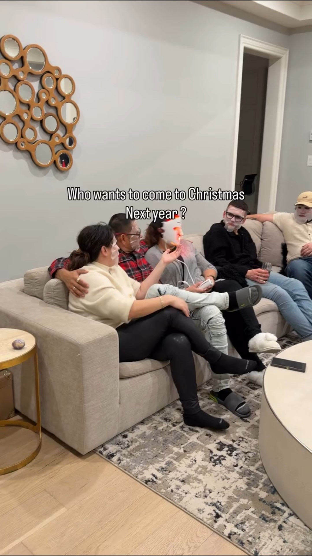 You best believe everyone (well almost everyone) that came to my house got a face mask and skincare treatment on Christmas Eve ;) cause that’s how we do!!!