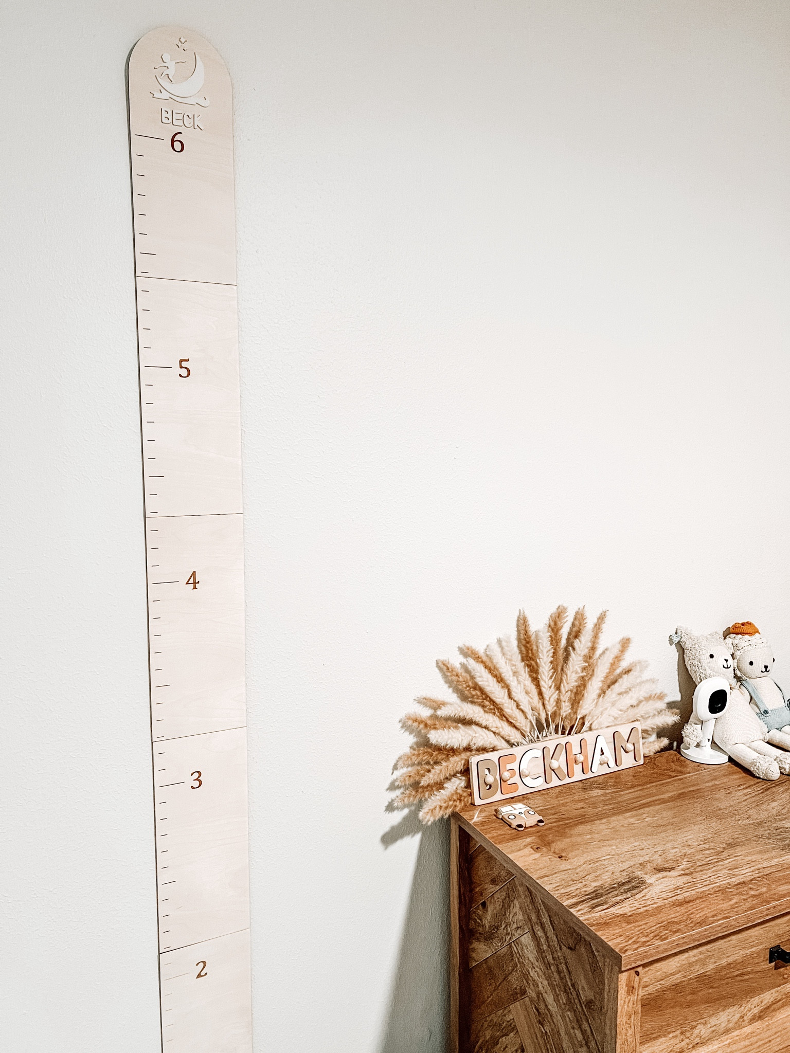 Working on Beckham’s new room, love this piece so we can start tracking his height 🤍🤙🏼

#LTKKids #LTKHome #LTKBaby