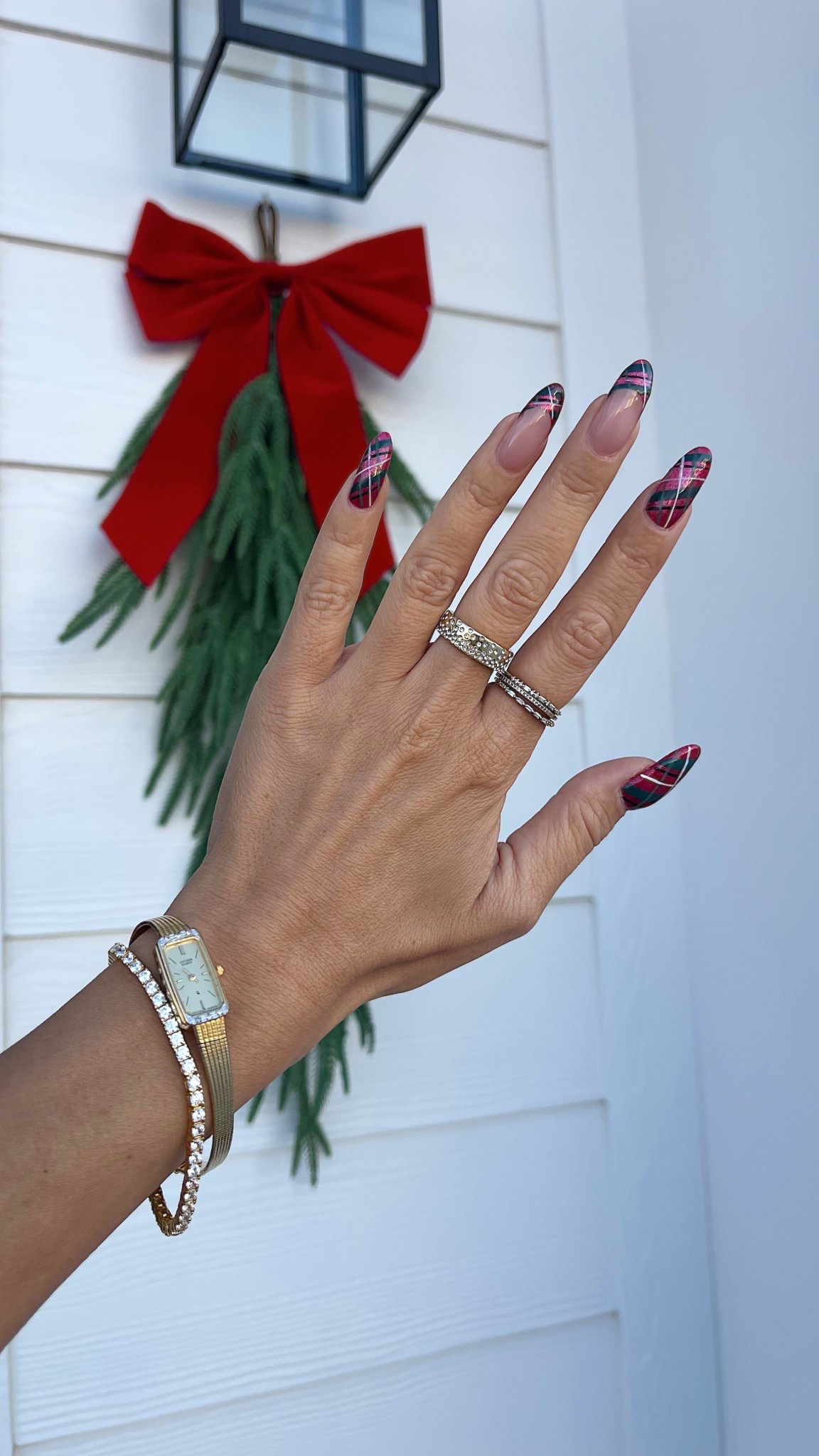 Holiday Nails & Jewels 

Use: Kristin10 at Made by Mary 

(watch is vintage - tagged on my IG)



#LTKHoliday #LTKGiftGuide
