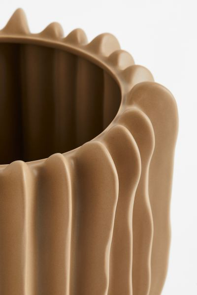 Large stoneware plant pot | H&M (UK, MY, IN, SG, PH, TW, HK)