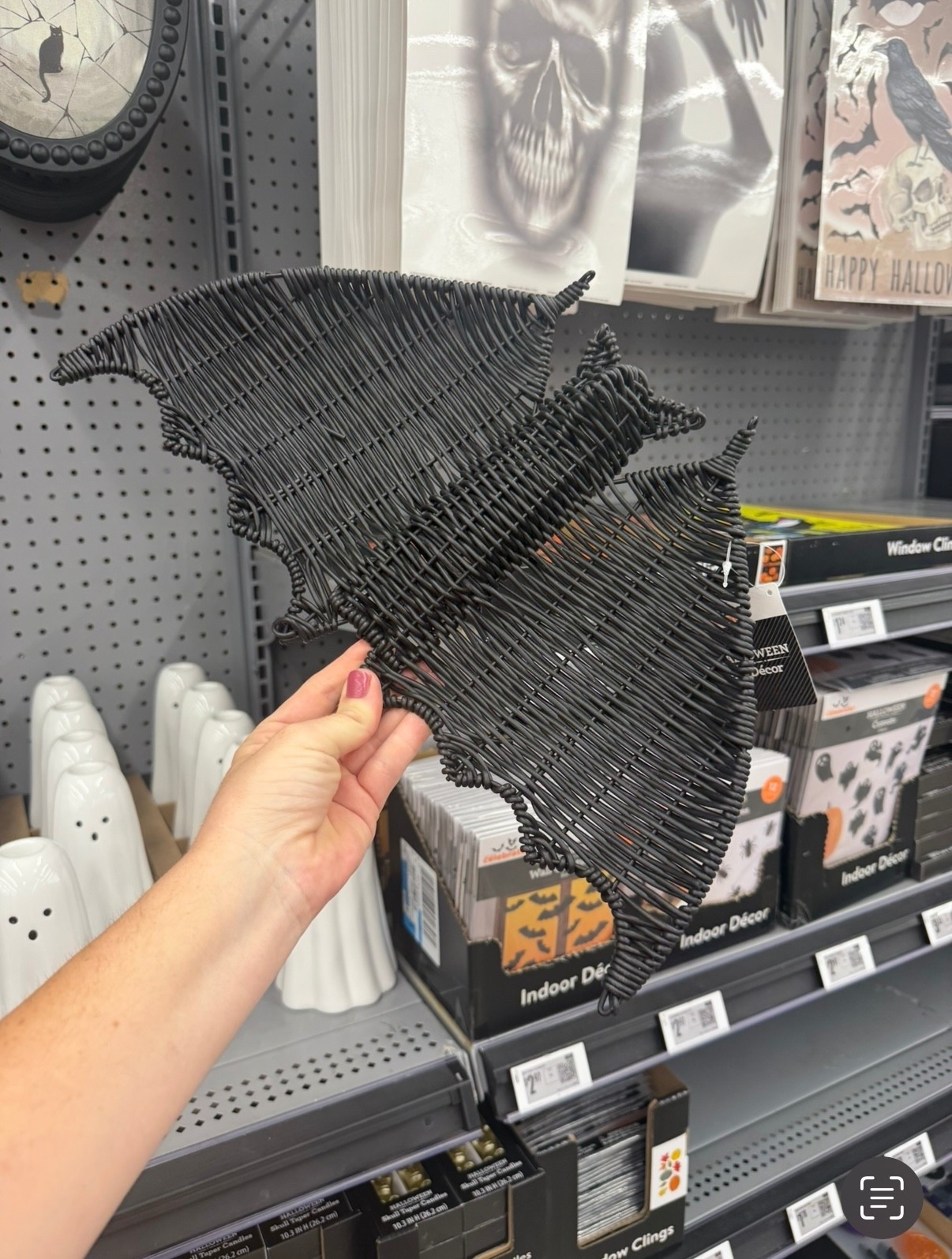 The viral woven bat has SOLD OUT online! 🦇✨ My store just got a restock—see if you can grab one with in-store pickup near you before it’s gone again!

#LTKSeasonal