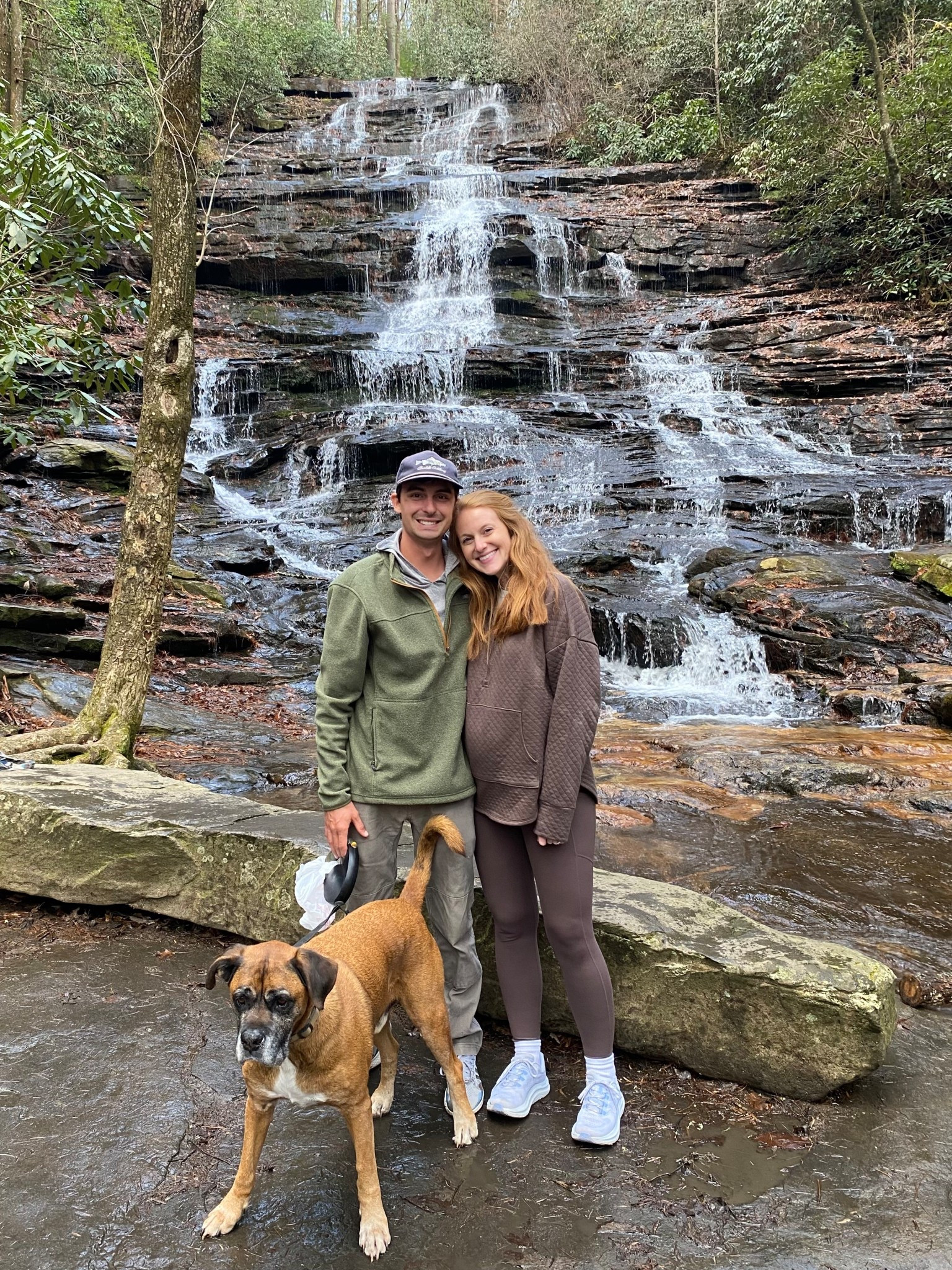 The color brown has had a chokehold on me lately 🤎 The pullover is sadly sold out in brown, but black is still available and on sale! Wearing a size M at 28 weeks pregnant.

#LTKBump #LTKootd #LTKActive