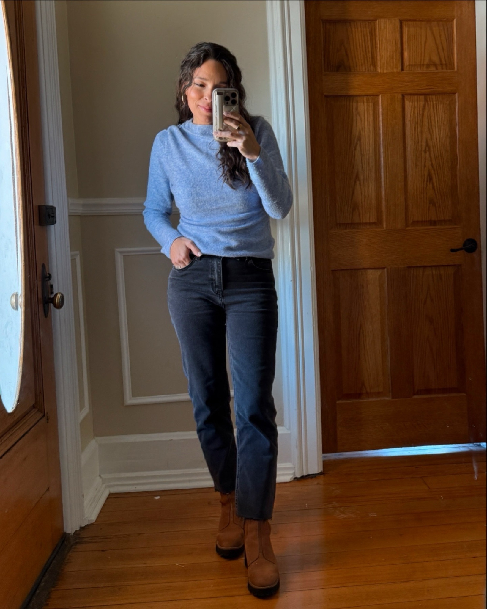 Super soft sweater and comfy jeans from Easy Clothes Us (wearing size small in both) 