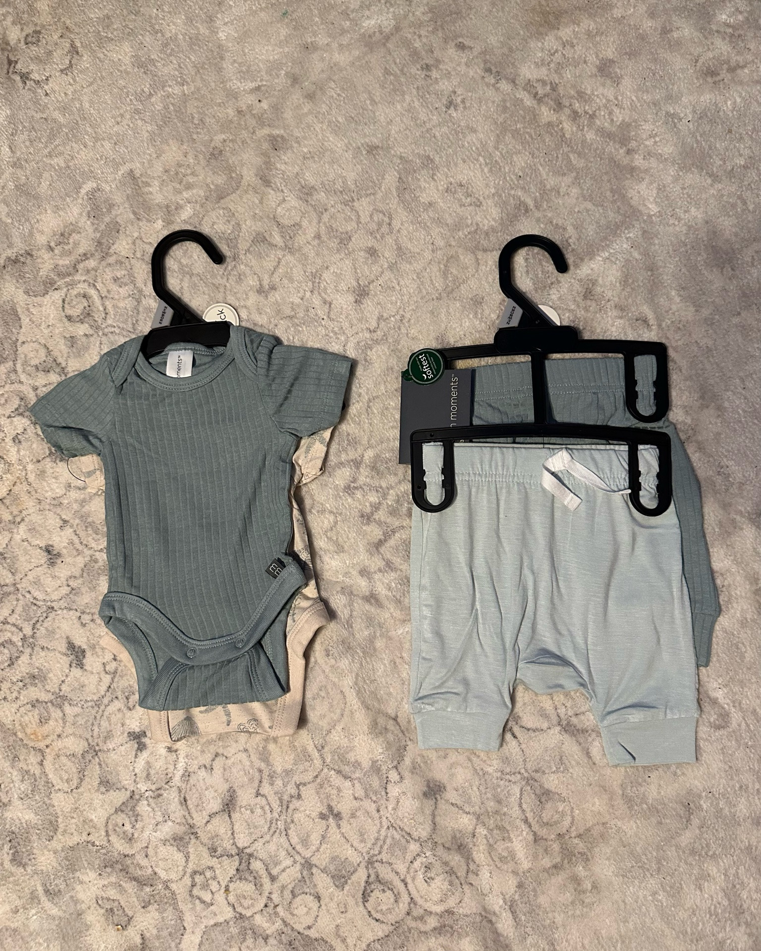 Baby newborn essentials I’m packing for the hospital 🪿💚🐚 and a Fourth of July outfit for when he’s a month old 🥹🇺🇸

#LTKBaby #LTKBump #LTKmomlife