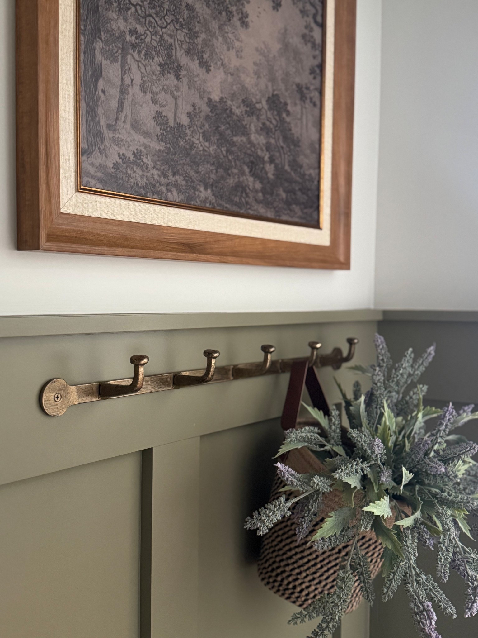 Added the most gorgeous hammered brass wall hooks to my small entry way! Stylish and functional for the win!

#LTKFindsUnder100 #LTKFindsUnder50 #LTKHome