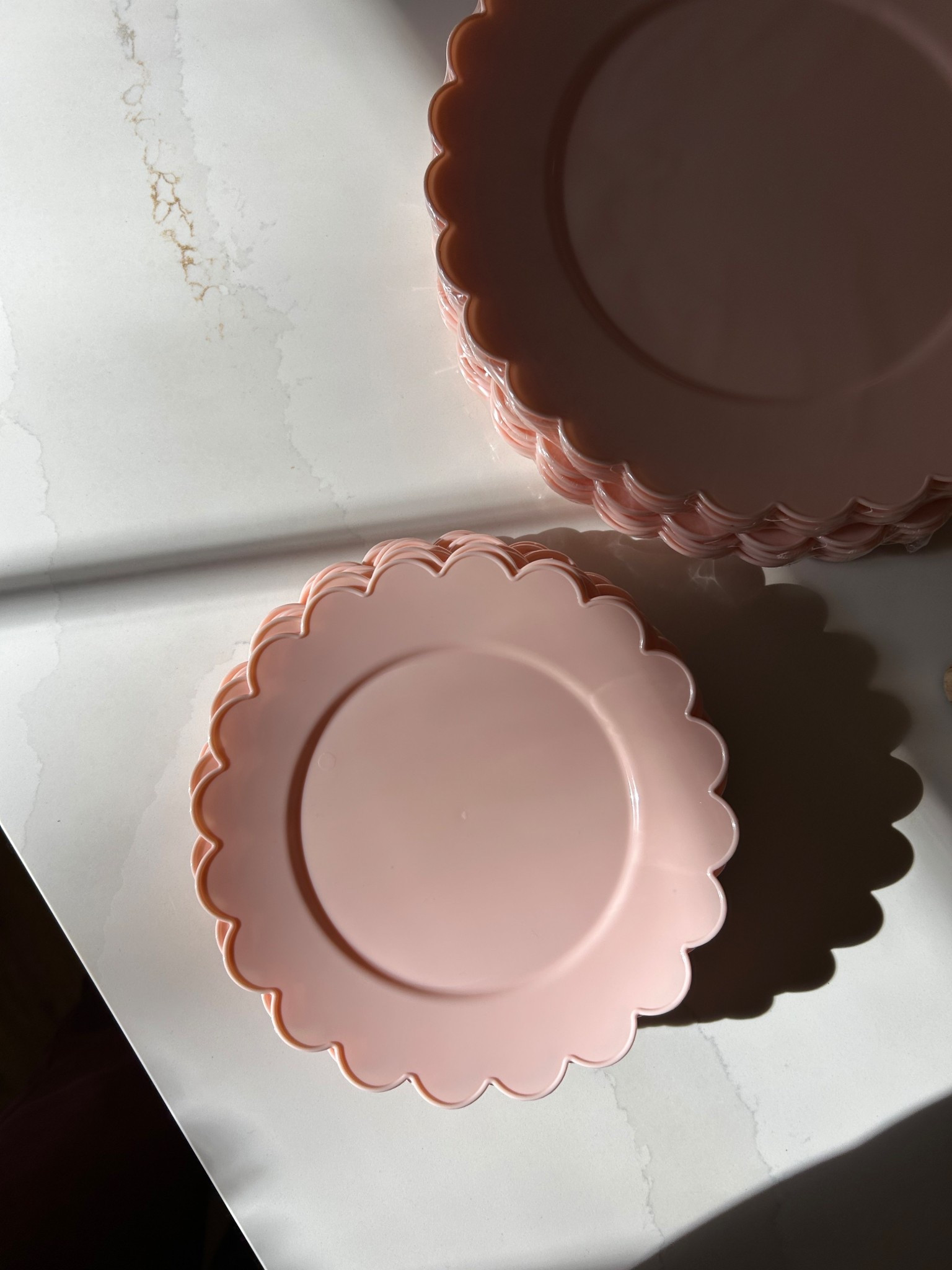 Disposable scallop plates 

#LTKHome