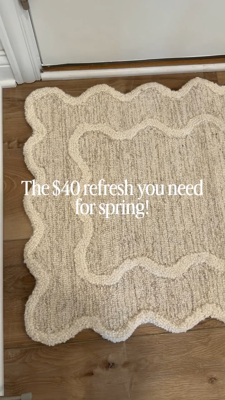 One quick and easy spring refresh…new door rugs! Perfect for a new look, clean look, adding texture, and so much more!

Comment RUG and I’ll send you the link to this one and a few of my favorites.

#rug #interiordesign #springdecor #walmartpartner

Rugs, scalloped rug, door, entryway