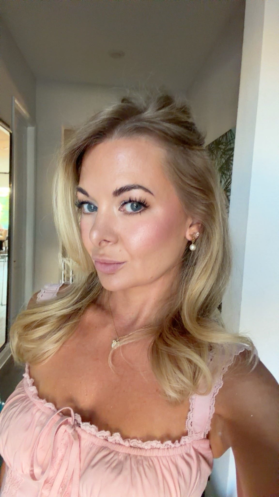 Tea time makeup 💄 

#LTKgrwm #LTKdayinmylife #LTKmomlife
