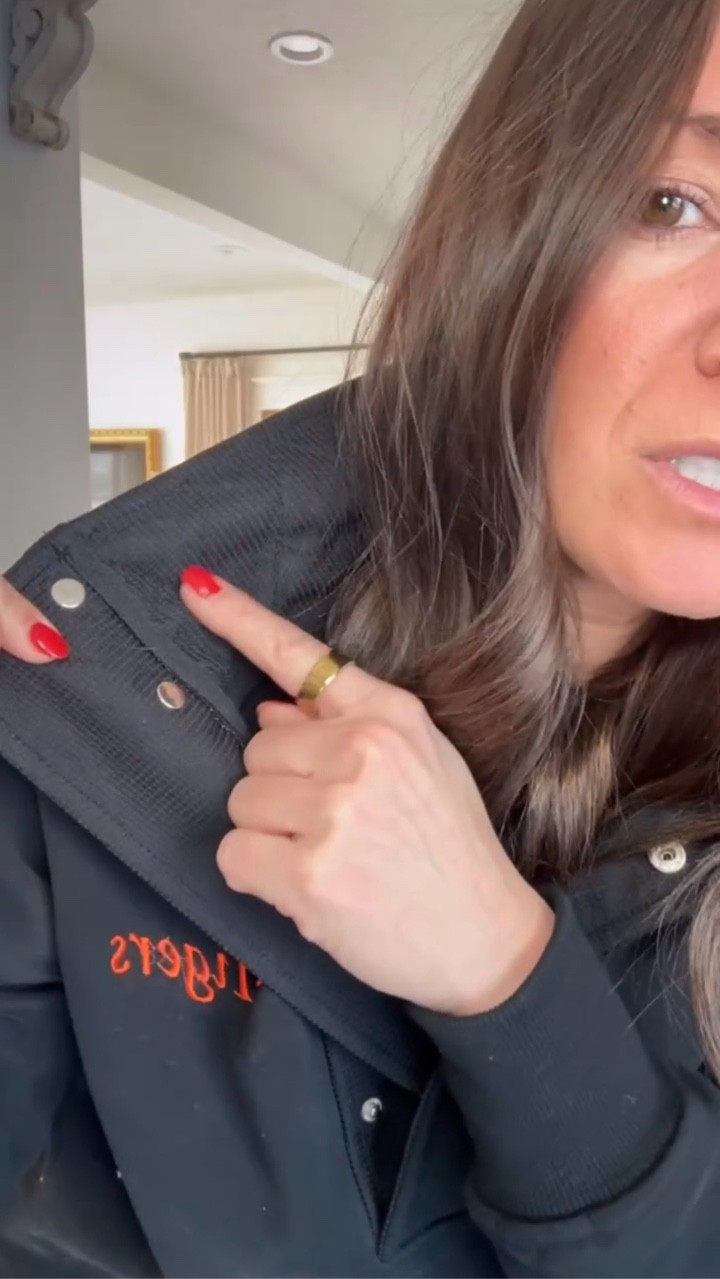 My obsession with this half button up sweater is real! 

*longsleeve is unavailable! 

#pulloversweater #pullover #sweater #teamsweater #sports #sportswear 

#LTKmomlife #LTKootd #LTKgrwm