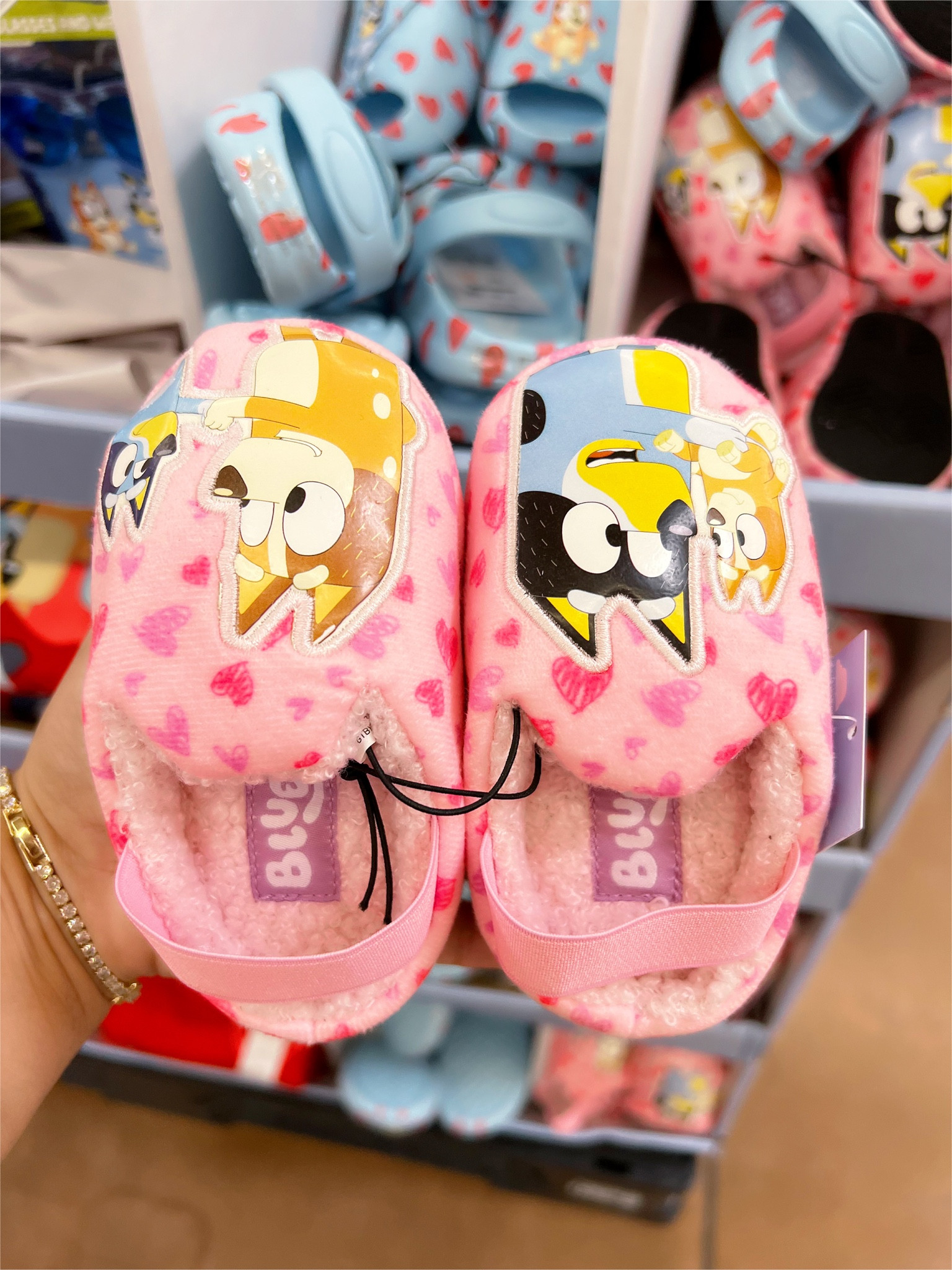 #bluey #toddler #slippers #sandals #walmart 

#LTKSeasonal #LTKKids #LTKGiftGuide