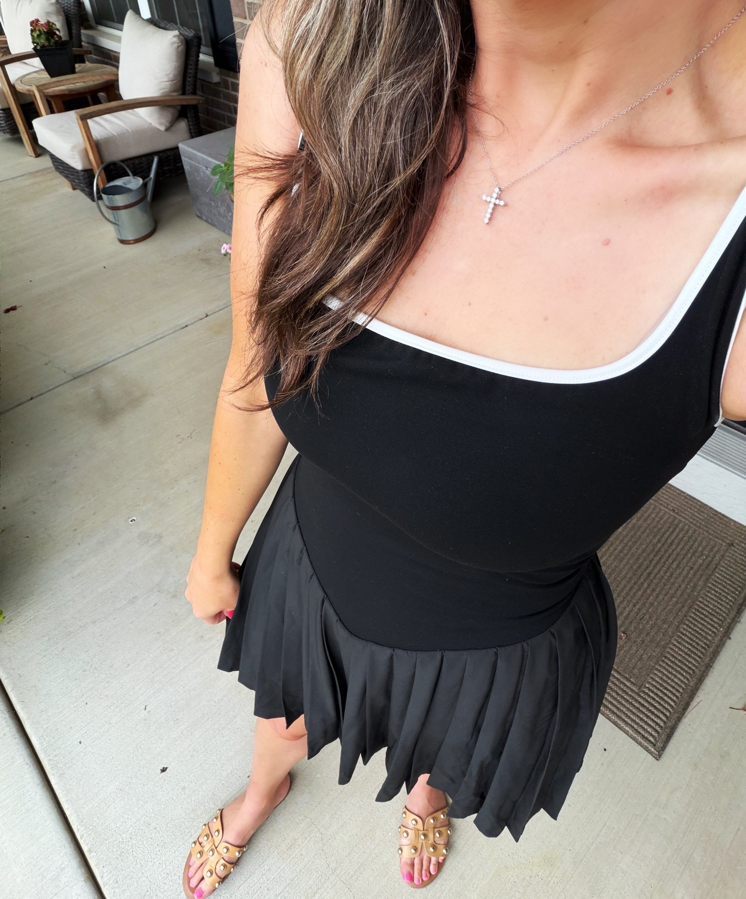I’m not playing tennis but I am running errands today. This is comfy, stylish and looks way more expensive than it is🙌🏼 plus it has built - in shorts 👏🏼

#LTKootd #LTKmomlife #LTKOver40