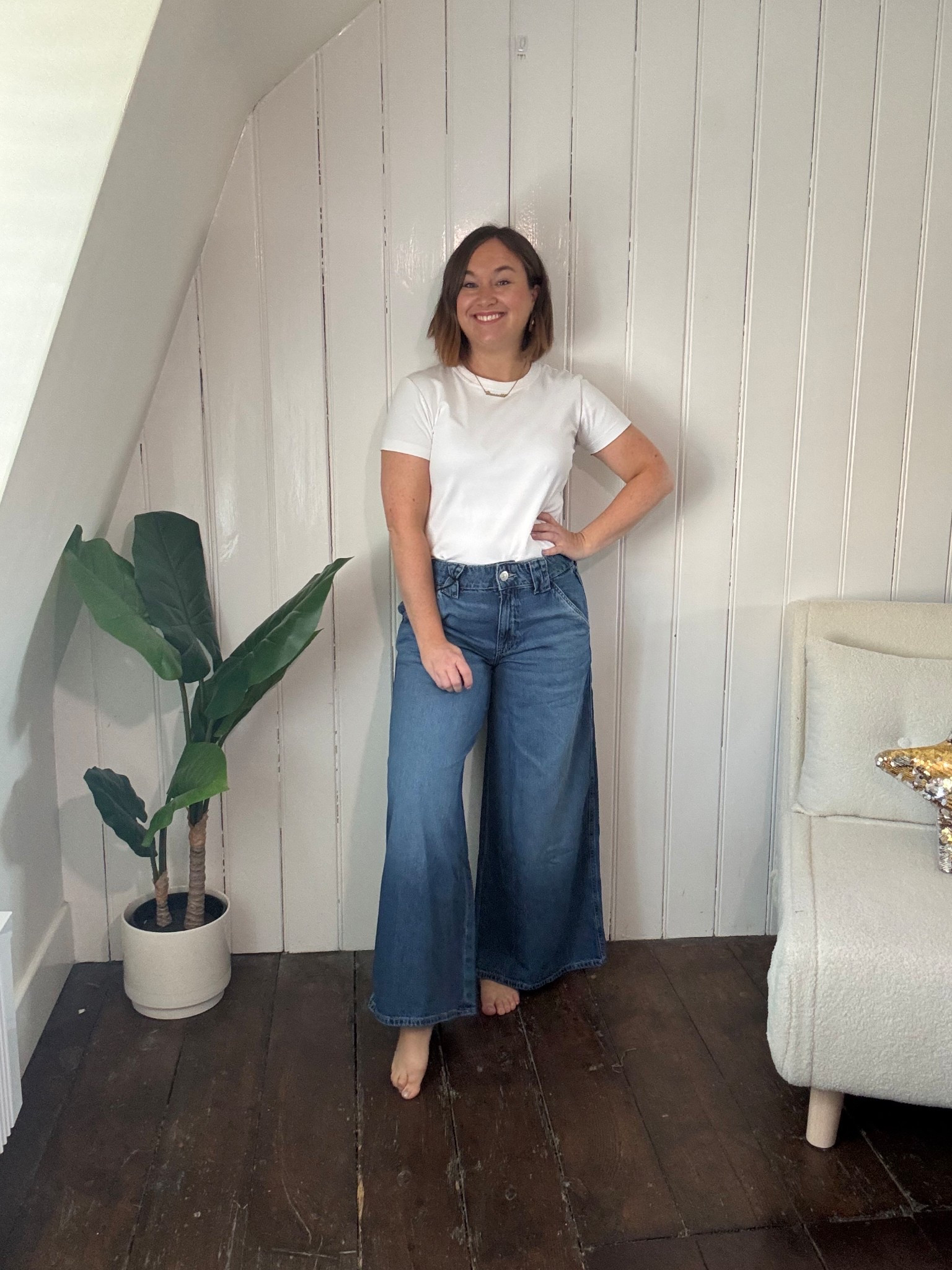 👖 River Island’s Palazzo jeans. Although not wide-leg, I thought they were worth a try on as I have had a few people ask for extra-wide jeans. These have an elasticated back and a mid-rise fit, making them super comfy. I’m wearing a size 12, and they measure 28.5 inches in the leg with an 11-inch rise.

#LTKuk #LTKstyletip #LTKpetite
