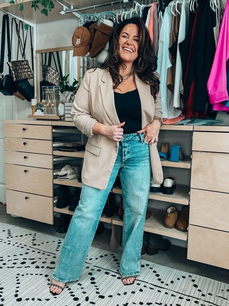 Midsize outfit inspo - style tip - size 14 - curvy girl

Size large in the top
Size 14 in the jeans
Size XL in the blazer

@express #expressyou #expresspartner

#LTKstyletip #LTKunder100 #LTKcurves