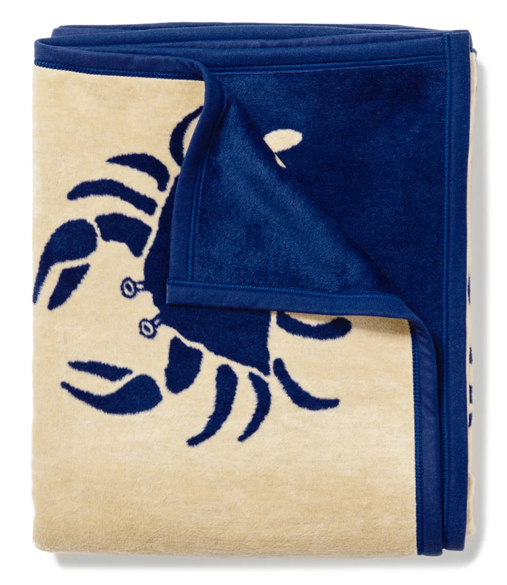 Gone Crabbin Navy Blanket | ChappyWrap
