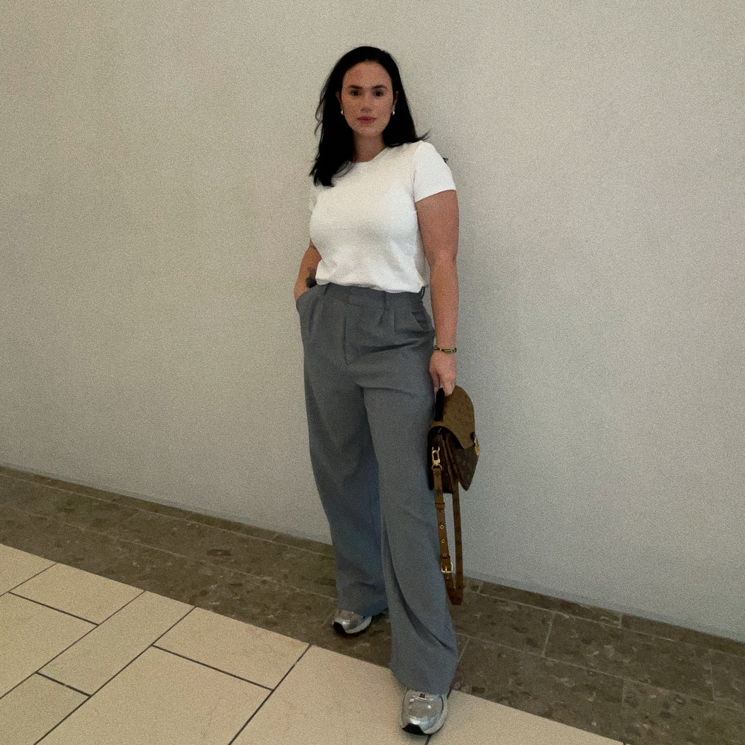 Tshirt size Large
Pants size M