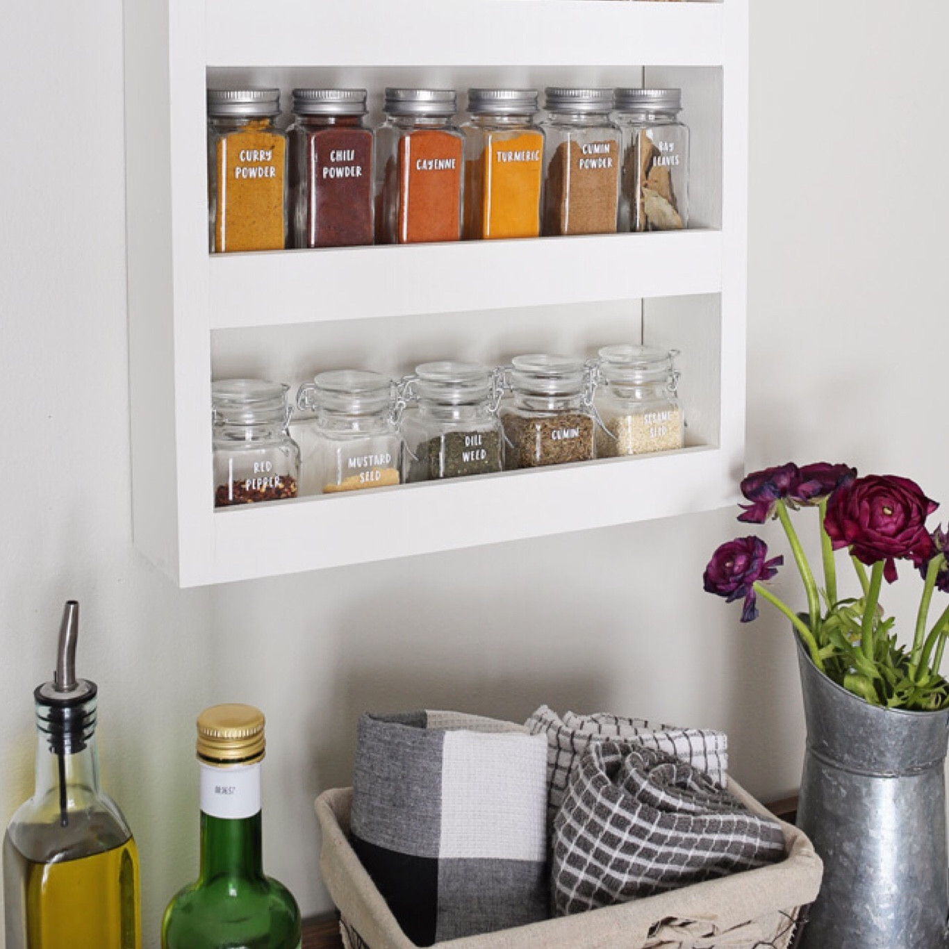 So glad I organized my spices in clear glass jars!

4 ounce glass square bottle amazon 

3 oz square glass jars amazon

#LTKhome #LTKfindsunder50 #LTKsalealert