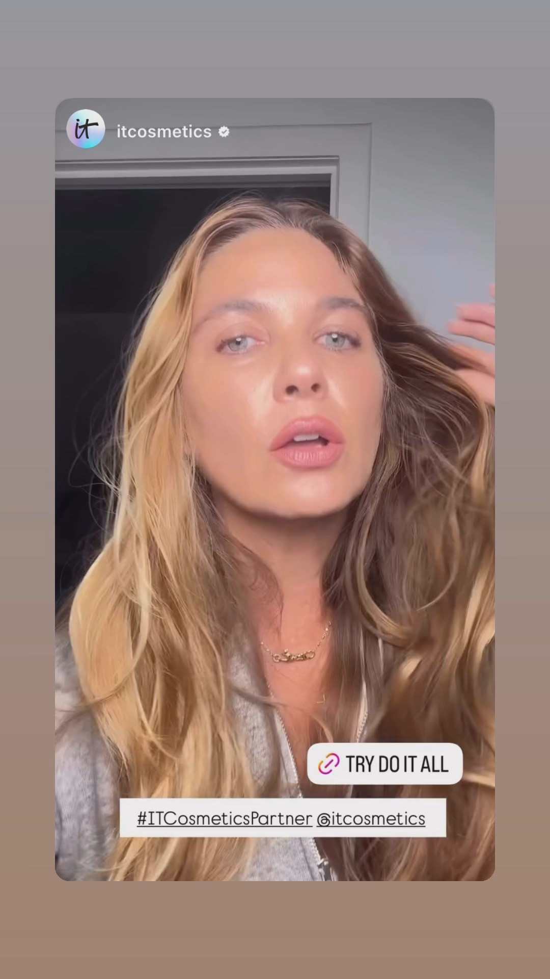 One of the best foundation formulas I’ve tried —my match is medium tan warm. Sweatshirt: medium
Hair: Sea Glass (use code LTK15 at checkout for 15% off) + T3 hot rollers 

#LTKBeauty #LTKgrwm #LTKdayinmylife