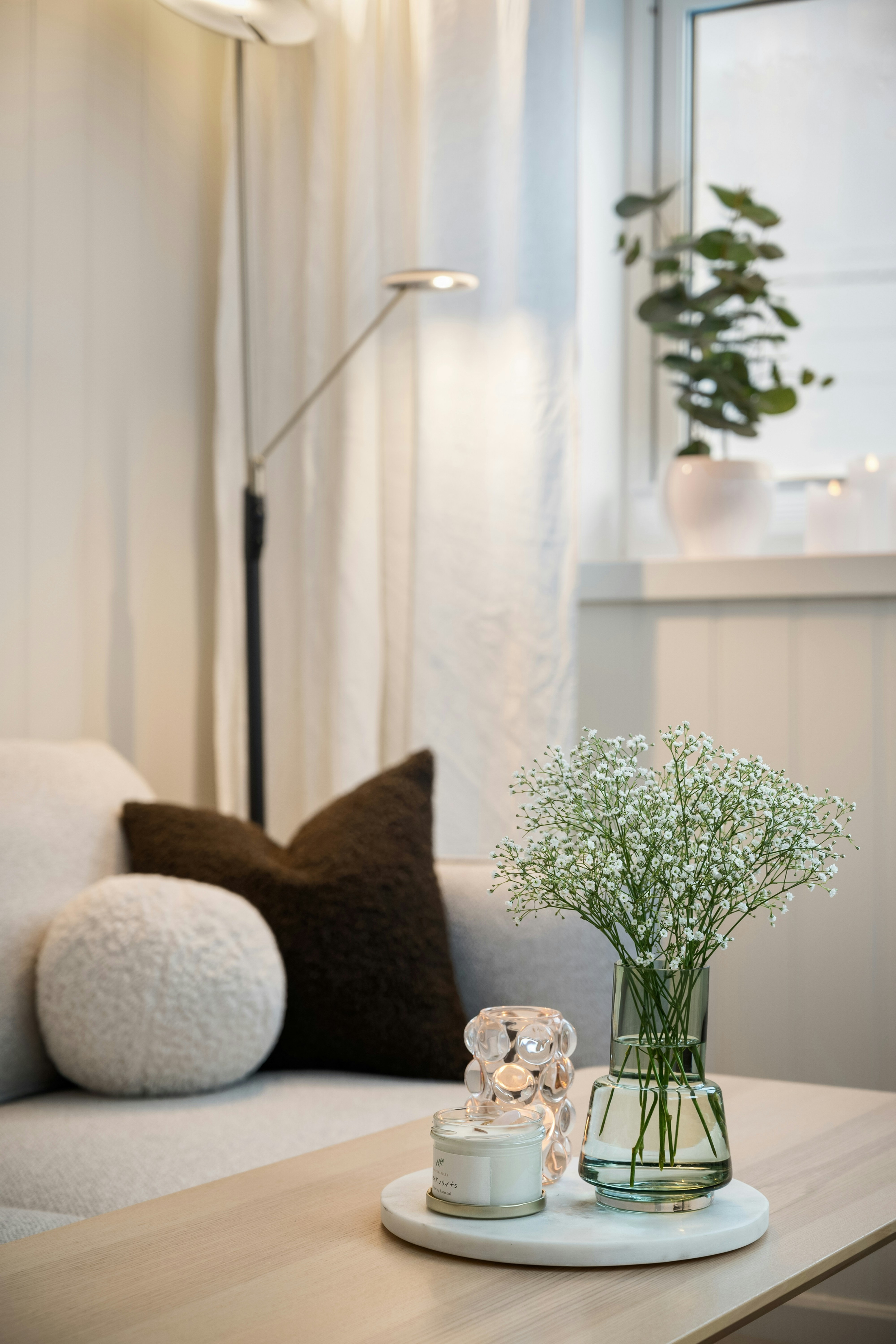 Home decor inspiration, coffee table decor, marble tray, candle, case, faux plants, silk plants, planter, light stand, throw pillows, modern living room

#LTKHome #LTKU