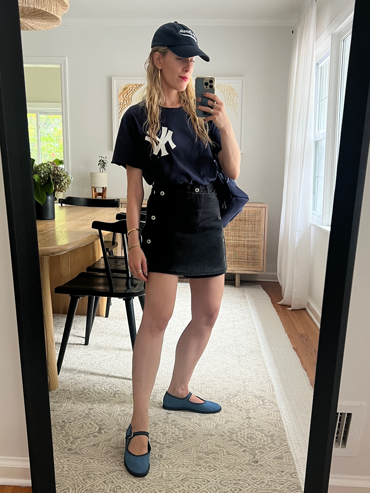 Go sports ⚾️ 

Tee: my vintage Jeter tee

Skort: Pixie Market

Shoes: SantM (TheNYStylist for 20% off)

Bag: Dagne Dover

Hat: Favorite Daughter

Jewels: Electric Picks (LIZ20 for 20% off)



#LTKSaleAlert #LTKShoeCrush #LTKOver40