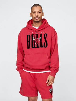 NBA Chicago Bulls Logo Heavyweight Hoodie | Gap (US)