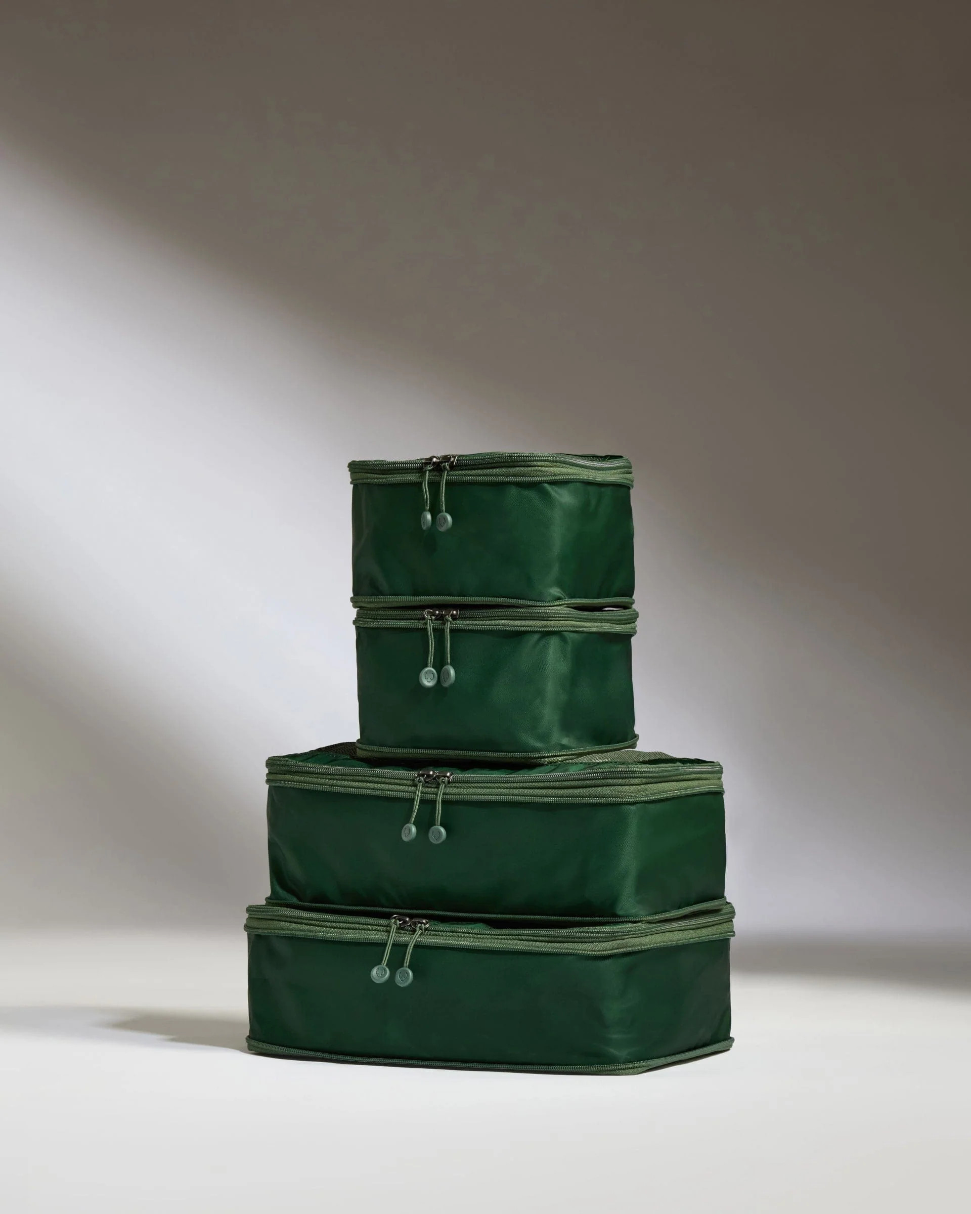 Packing Cubes in Green Set of 4 » Travel Accessories » Packing Organiser | Antler UK