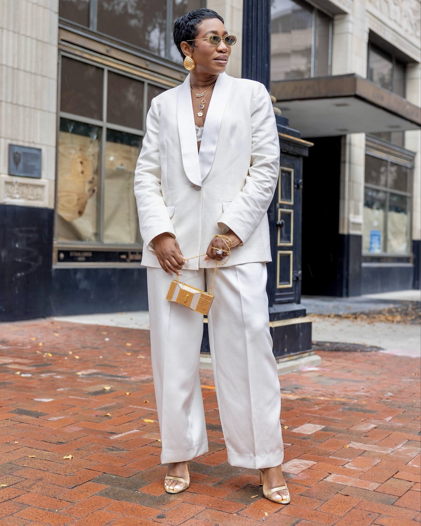 Me and a suit go together real bad.
Linking a similar suit below.


#LTKootd #LTKHoliday #LTKSeasonal