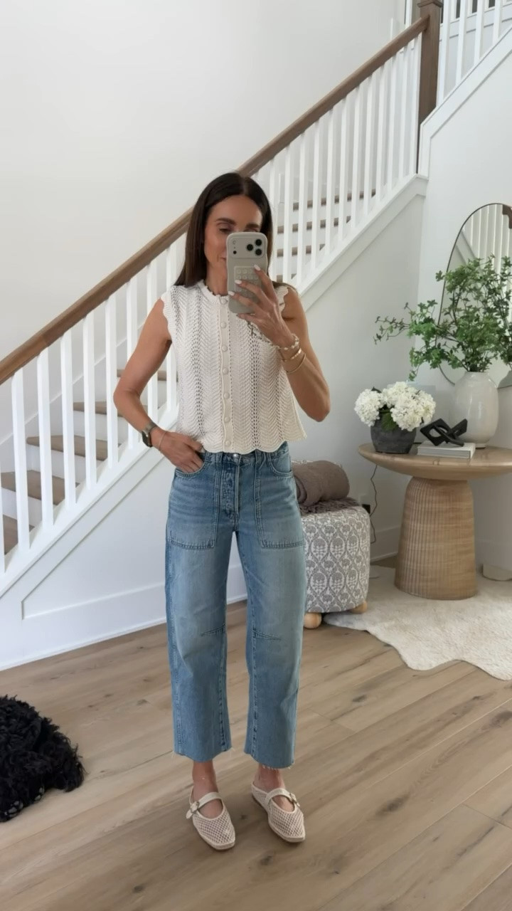 Madewell 20% off discount code LTK20.

balloon jeans, barrel leg jeans, crochet top, casual chic, madewell sale, annabrstyle

#LTKxMadewell #LTKSaleAlert