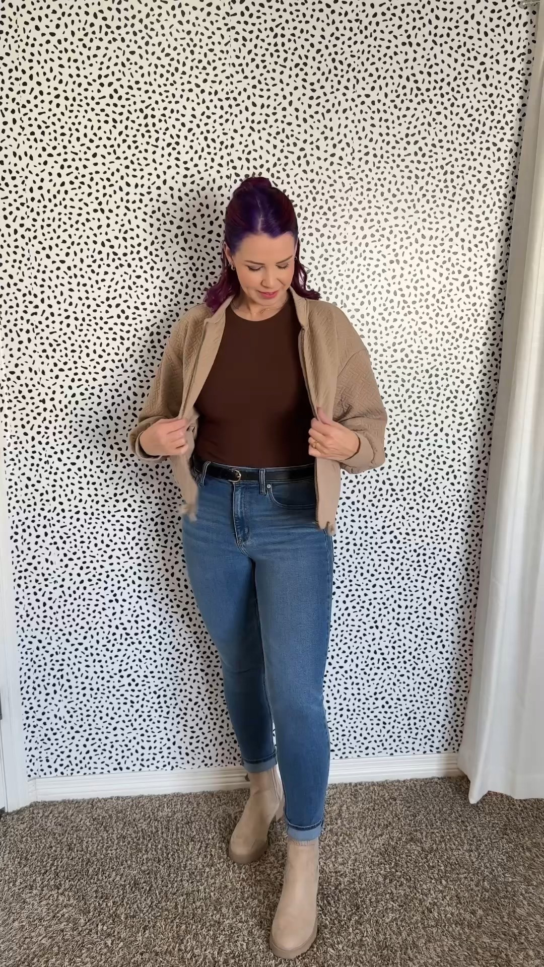 These shirts come in a 5 pack (all different colors) and the quality is SO nice! Perfect layering t-shirts and the perfect length to tuck in. I’m wearing a medium. The jacket is from Stitch Fix, but I linked similar jackets. The jeans are skinny jeans from Target. I’m wearing a size 10.
I’m 5’7”, 155 lbs 

#LTKSeasonal #LTKFindsUnder50 #LTKMidsize