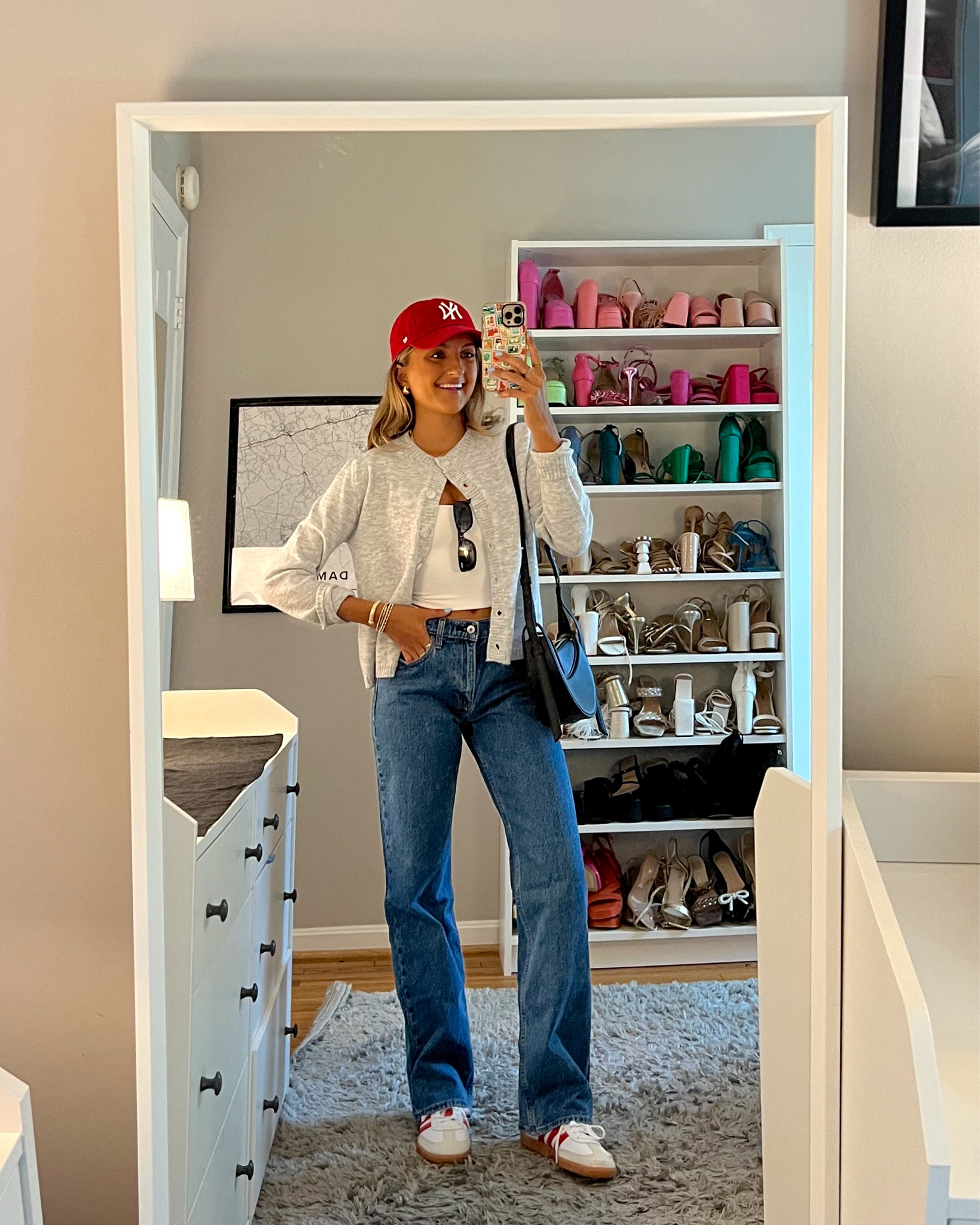 Fall outfit idea from Princess Polly! 💕🍁 use code MCKENZ20 for 20% off your order. 

wearing a 2 in this cardigan and a 24 in these Abercrombie straight leg jeans 